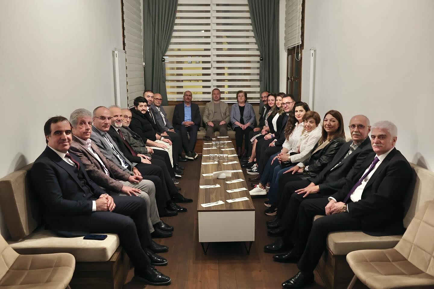 Başkan Uzun Kent Konseyi Başkanı Ahmet Necip Günaydın ve Yönetimiyle bir araya geldi