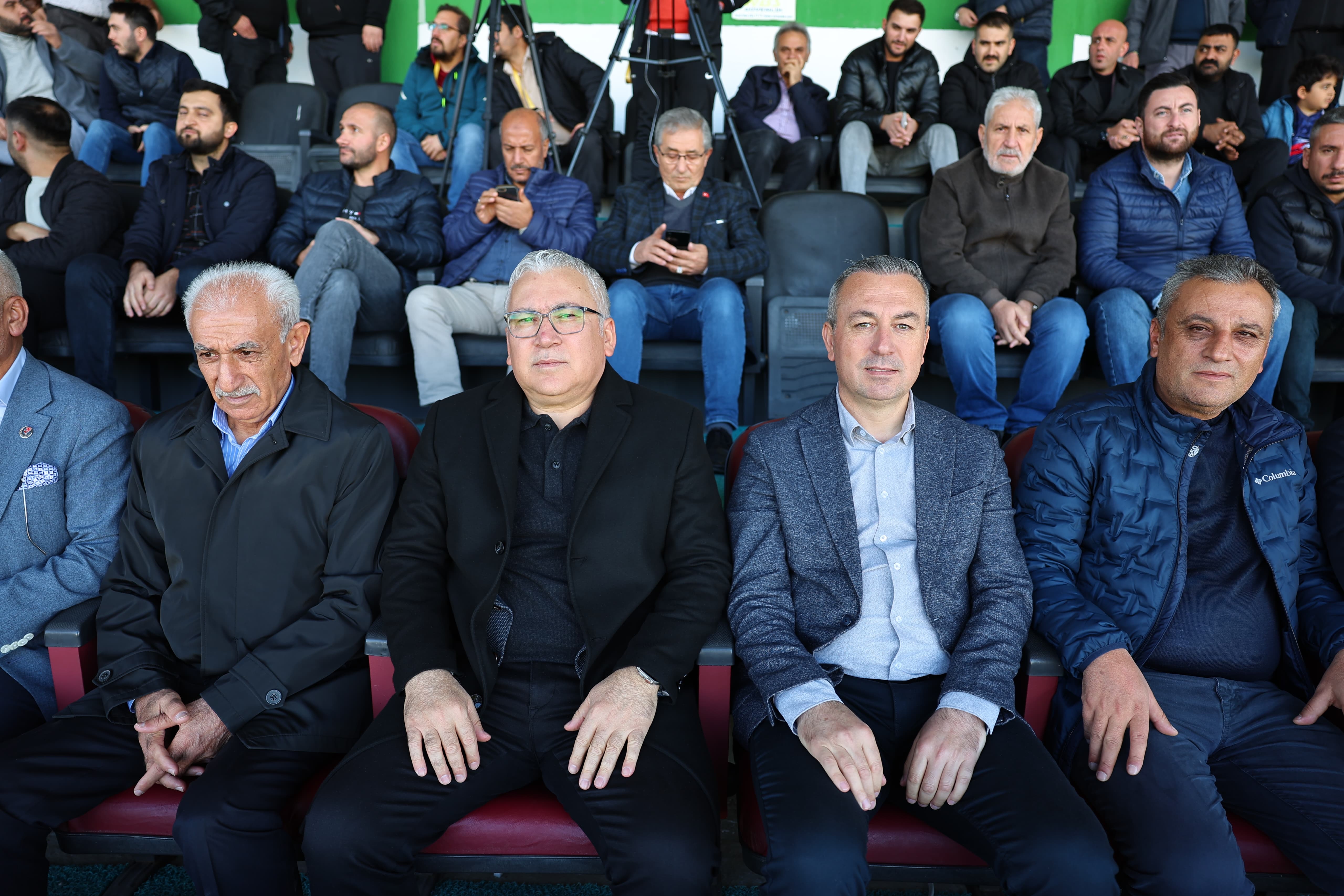 BAŞKAN UZUN’DAN ÖRNEK DAVRANIŞ