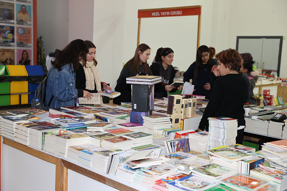 11. Sivas Kitap Günleri Başladı 11. Sivas Kitap Günleri Başladı