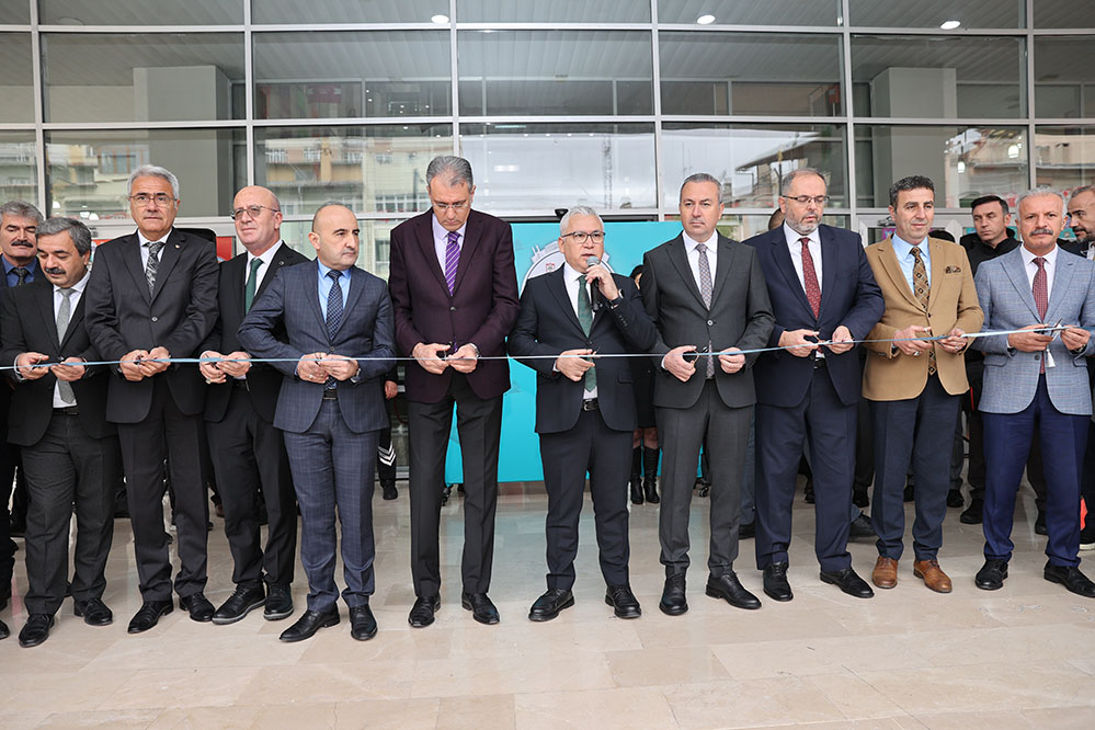 11. Sivas Kitap Günleri Başladı 11. Sivas Kitap Günleri Başladı