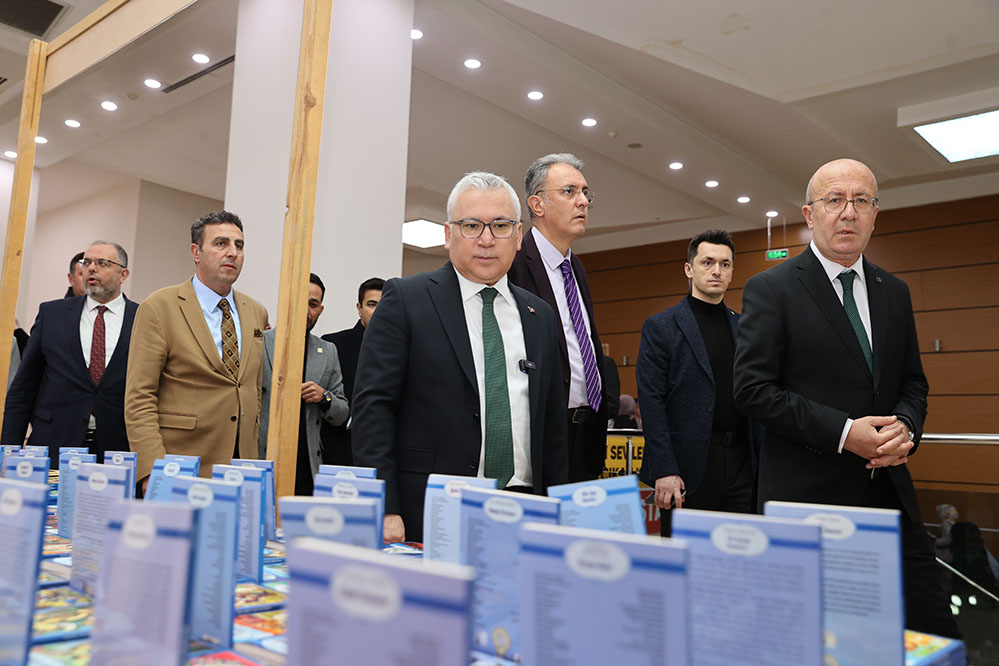 11. Sivas Kitap Günleri Başladı 11. Sivas Kitap Günleri Başladı