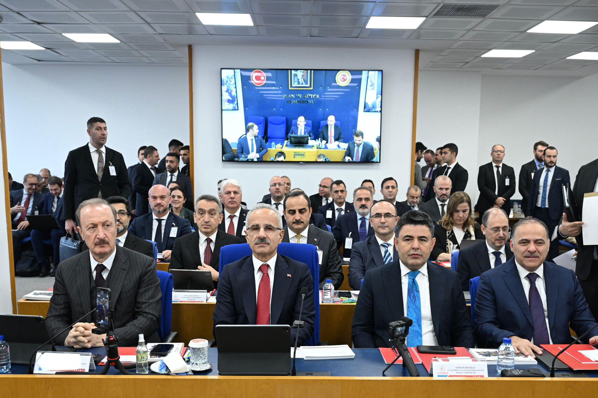 2 BİN 667 PROJE, 2 TRİLYON 295 MİLYAR LİRA YATIRIM 2 BİN 667 PROJE, 2 TRİLYON 295 MİLYAR LİRA YATIRIM