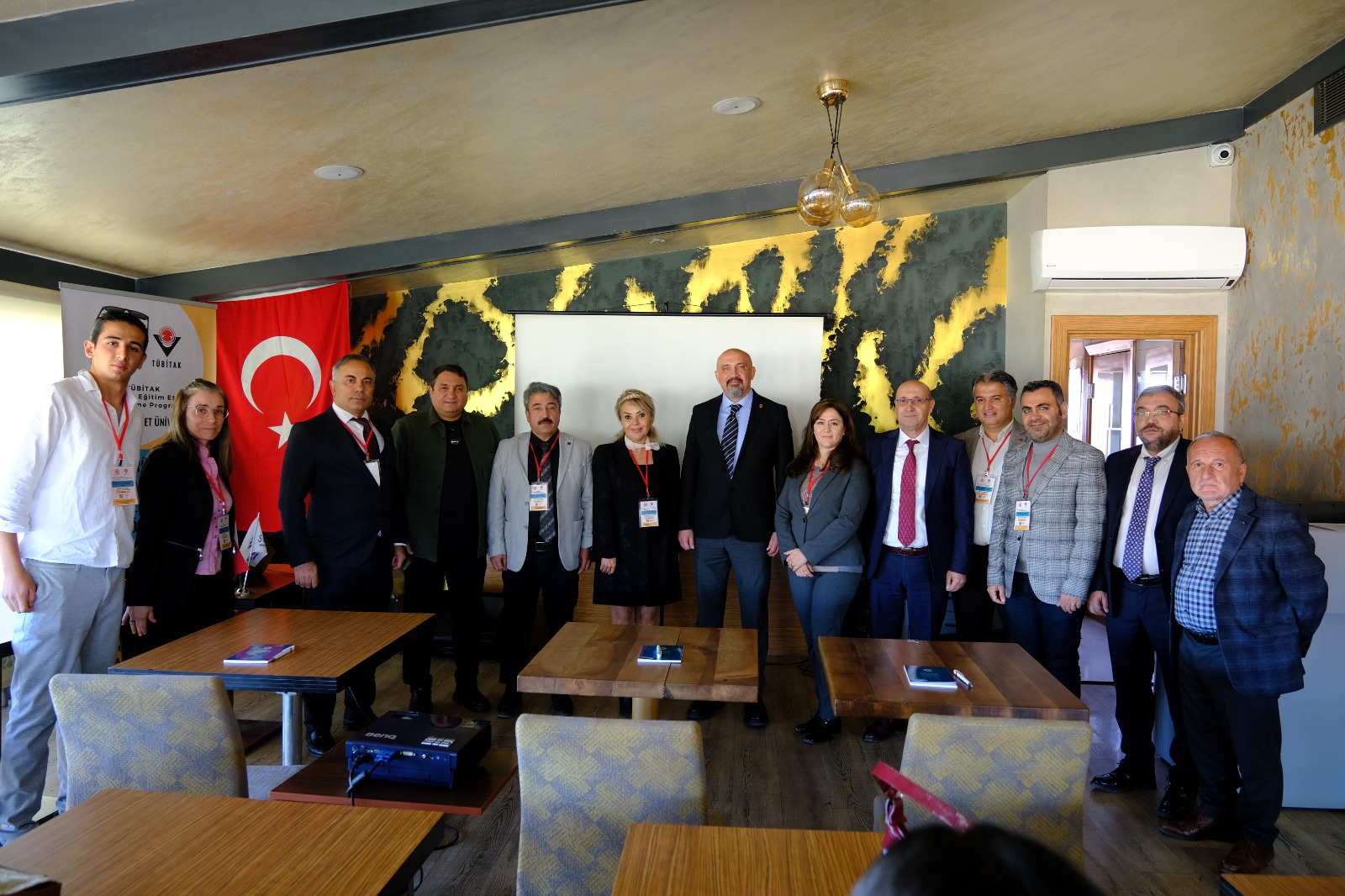 Sürdürülebilir Kalkınma Ekseninde Sürdürülebilir Turizm Atölyesi Düzenlendi Sürdürülebilir Kalkınma Ekseninde Sürdürülebilir Turizm Atölyesi Düzenlendi