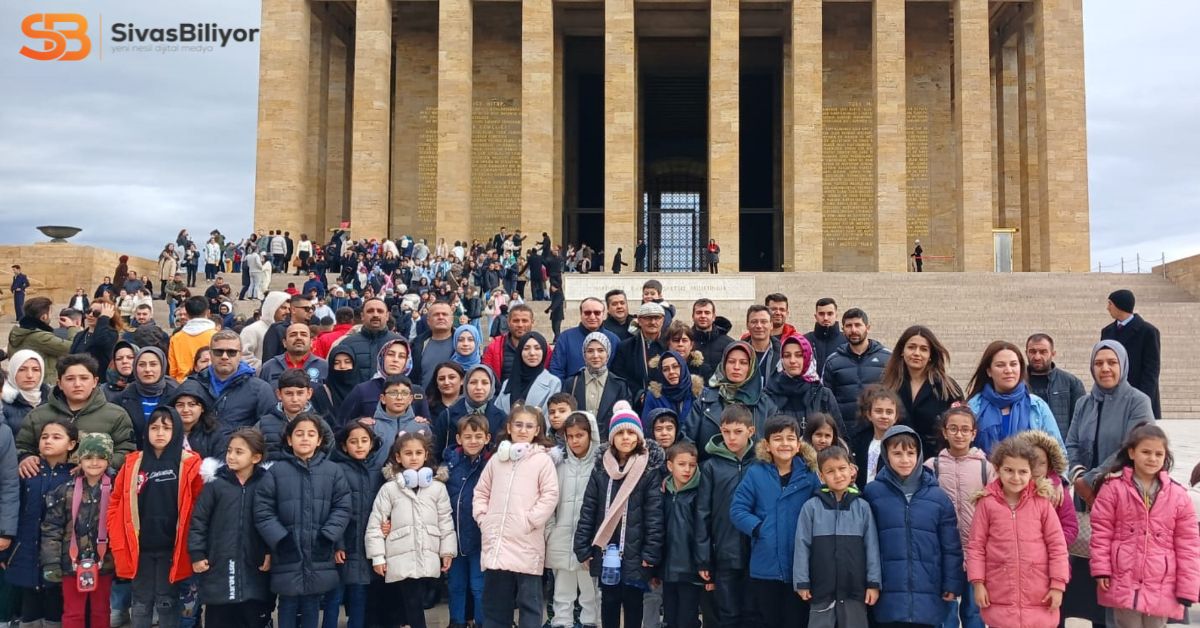 Minik Yüreklerden Ata’ya Özlem Dolu Ziyaret Minik Yüreklerden Ata’ya Özlem Dolu Ziyaret