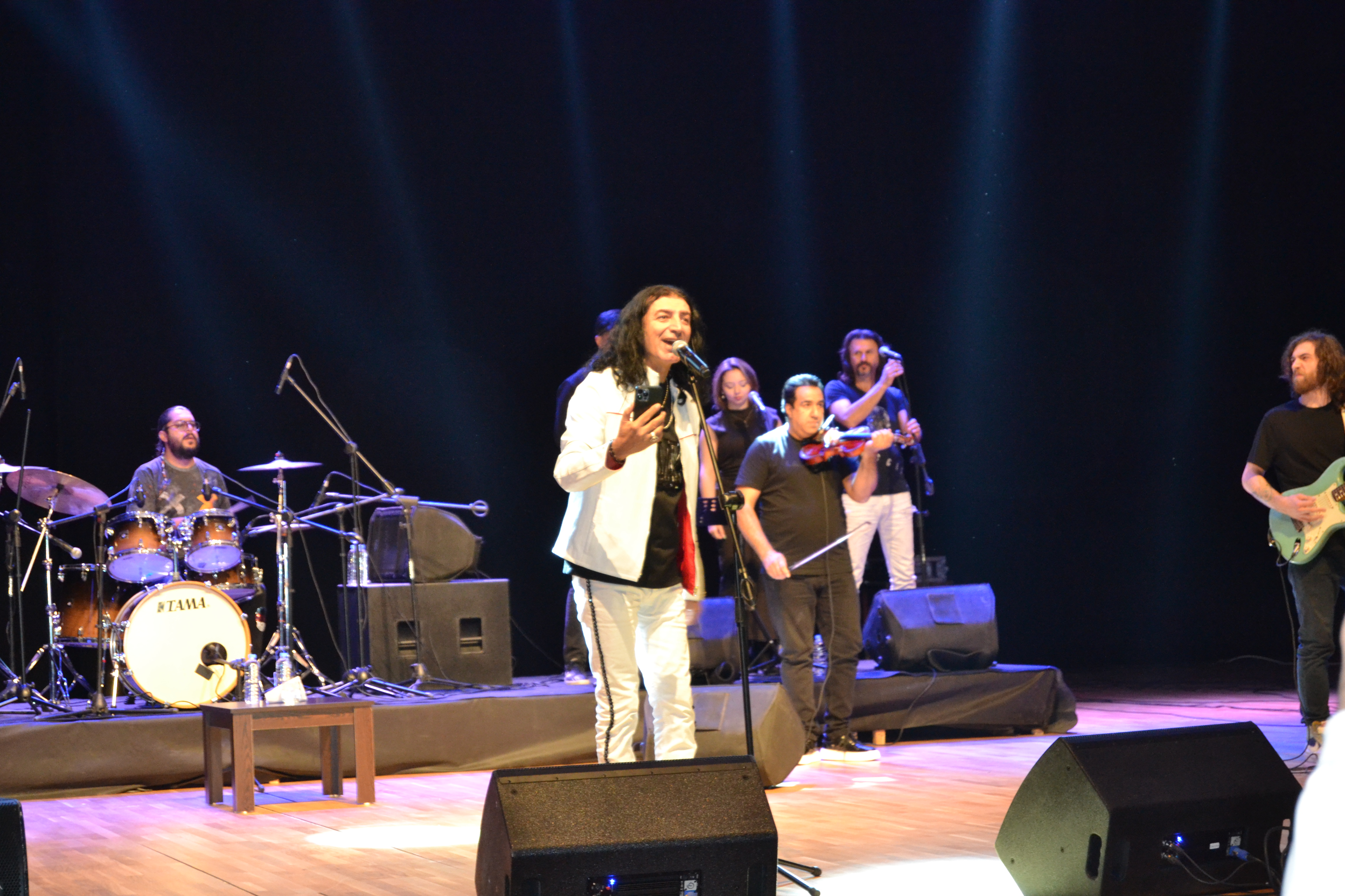 Anadolu Rock Sanatçısı Murat Kekili Sivas'ta konser verdi