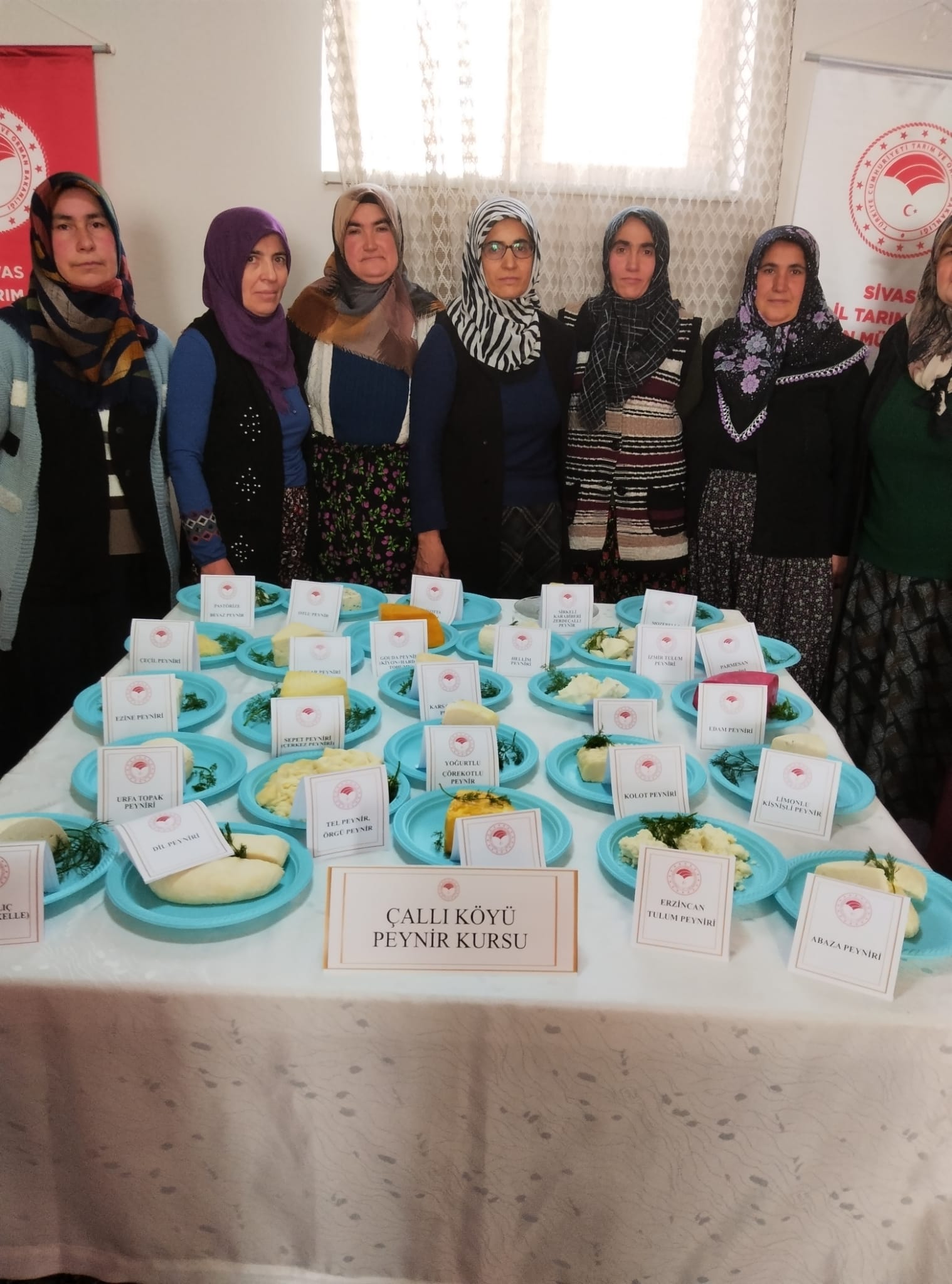 Vali Yılmaz Şimşek Ve Tarım ve Orman İl Müdürü Seyit Yıldız Çallı Köyünde Peynir Üretim Kursunu Ziyaret Ettiler Vali Yılmaz Şimşek Ve Tarım ve Orman İl Müdürü Seyit Yıldız Çallı Köyünde Peynir Üretim Kursunu Ziyaret Ettiler