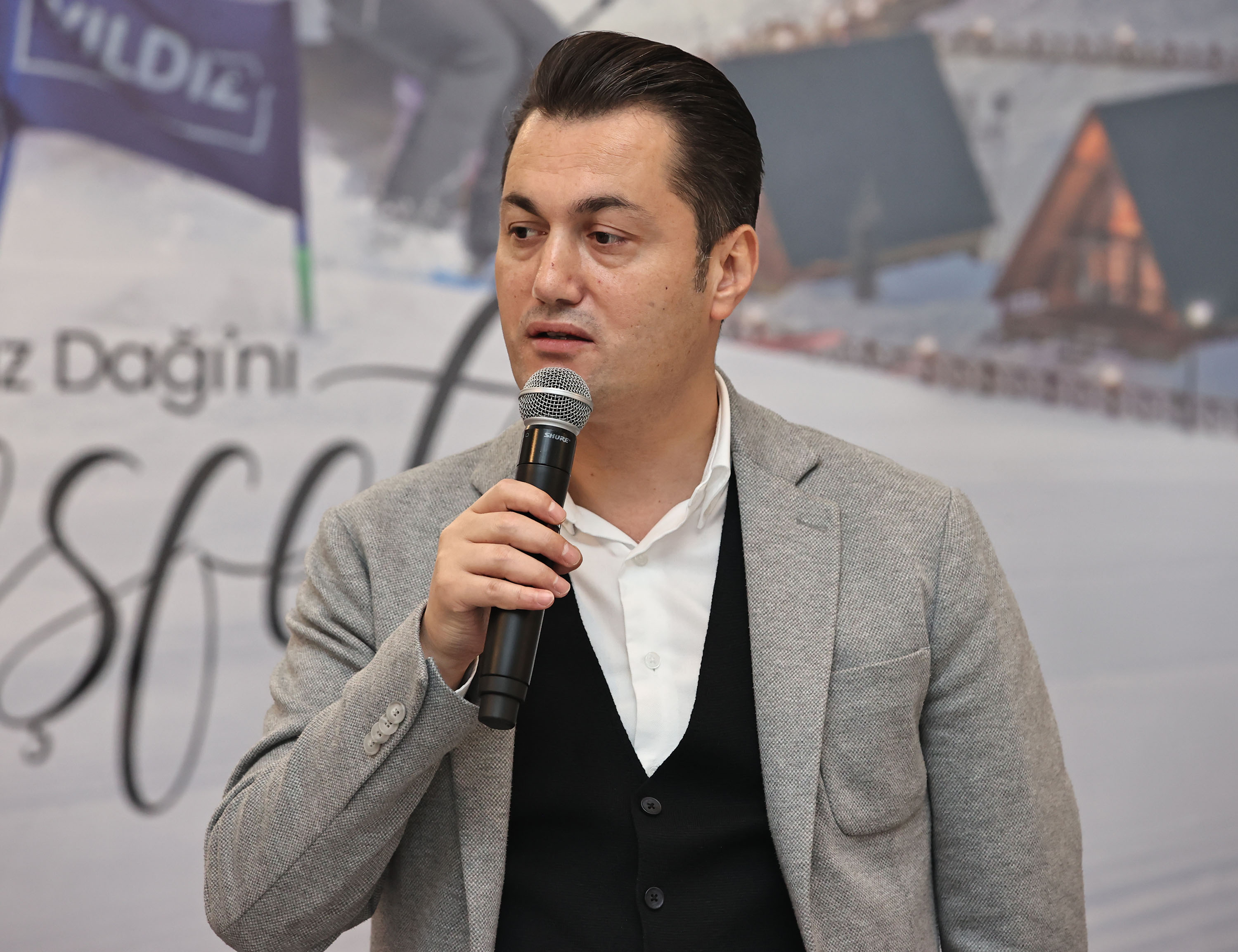 Vali Şimşek, Yıldız Dağı'nda Basın Mensupları İle Bir Araya Geldi Vali Şimşek, Yıldız Dağı'nda Basın Mensupları İle Bir Araya Geldi