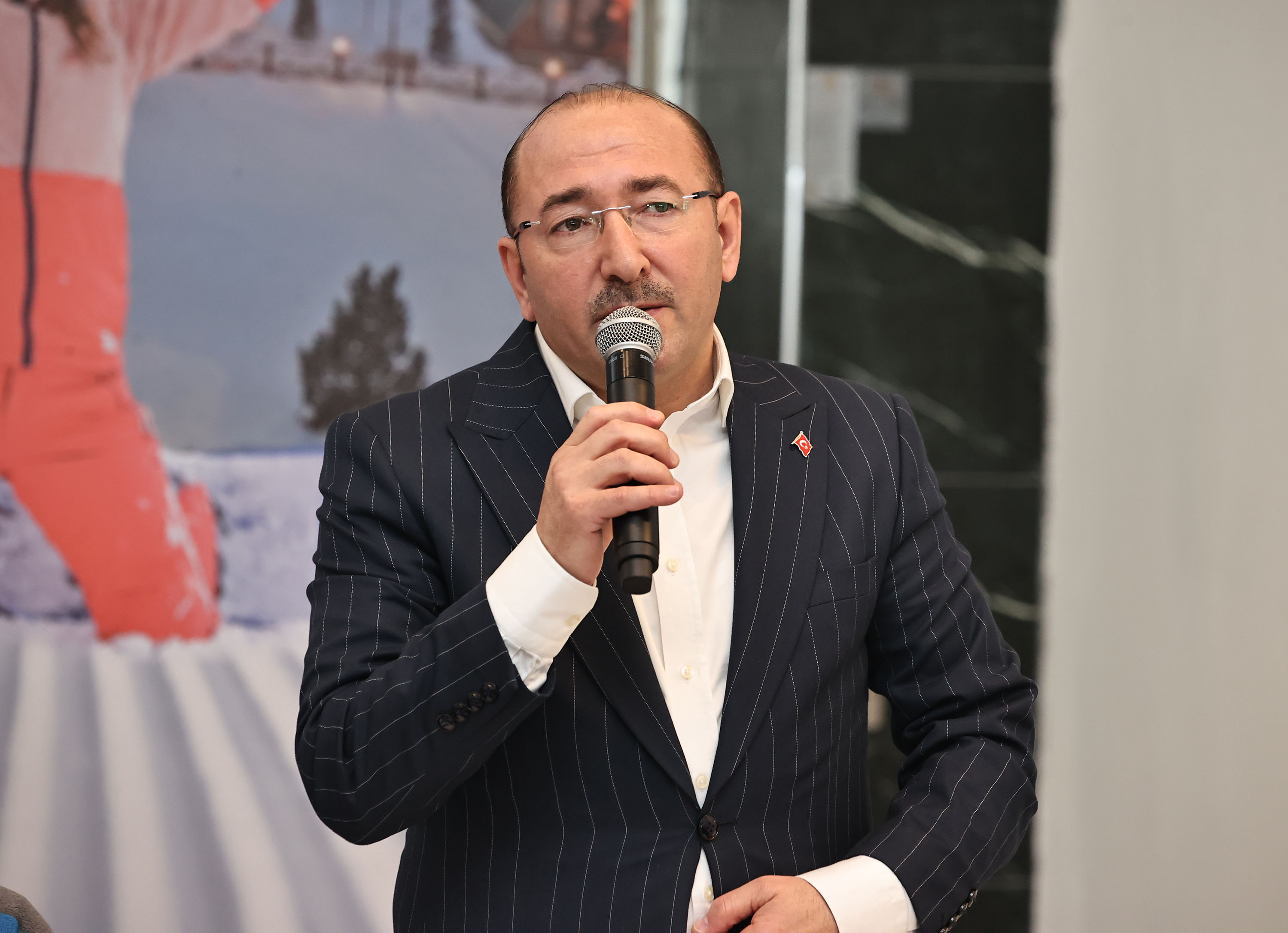 Vali Şimşek, Yıldız Dağı'nda Basın Mensupları İle Bir Araya Geldi Vali Şimşek, Yıldız Dağı'nda Basın Mensupları İle Bir Araya Geldi