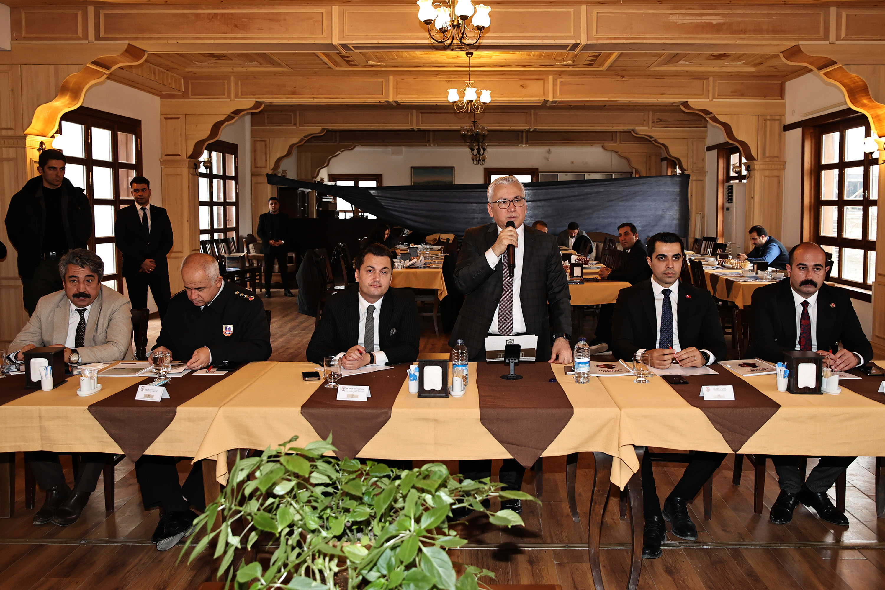 Vali Yılmaz Şimşek Divriği İlçesinde İncelemelerde Bulundu