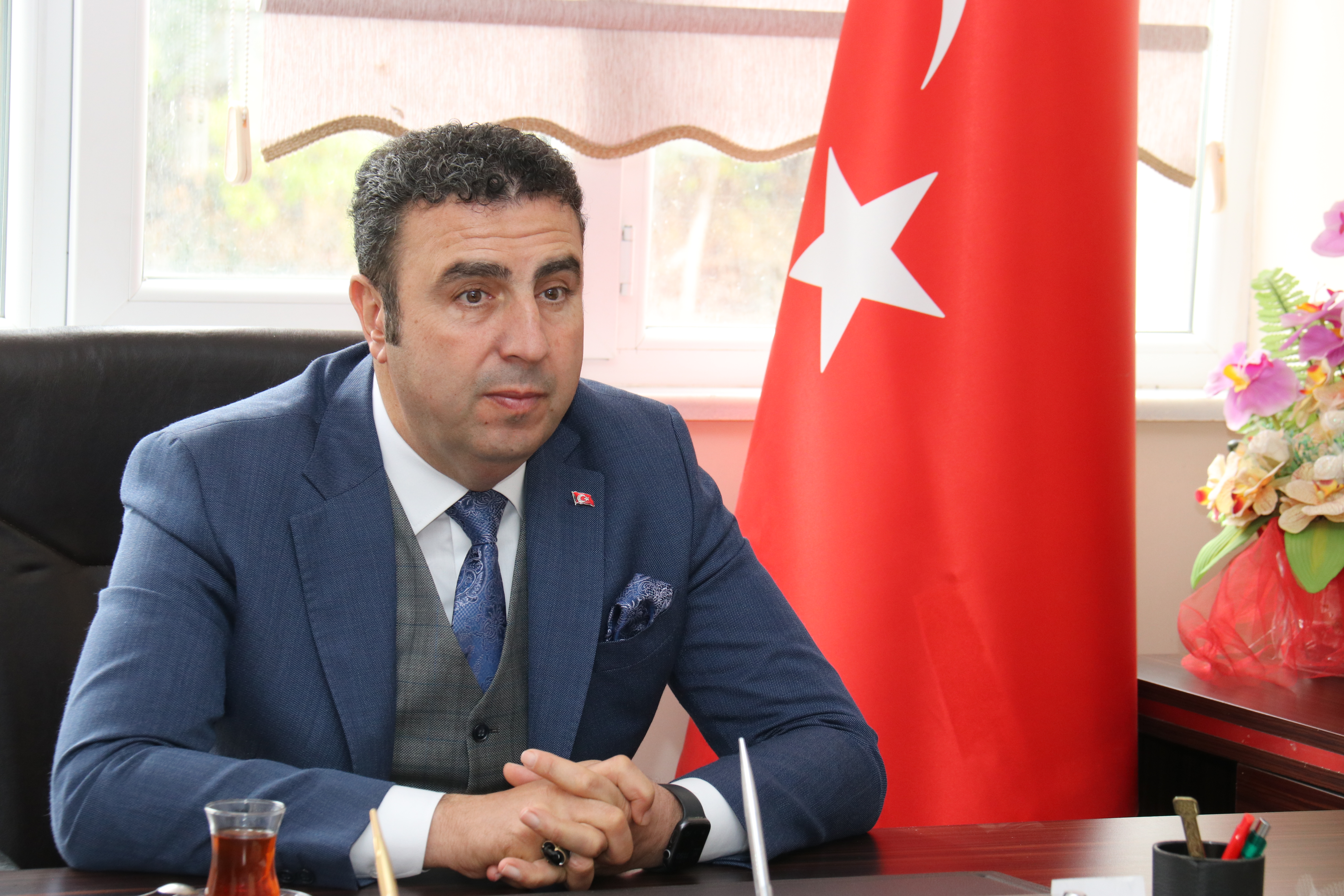 İDARECİLERİMİZ HALK İLE DEVLET ARASINDA KÖPRÜ OLUŞTURUR