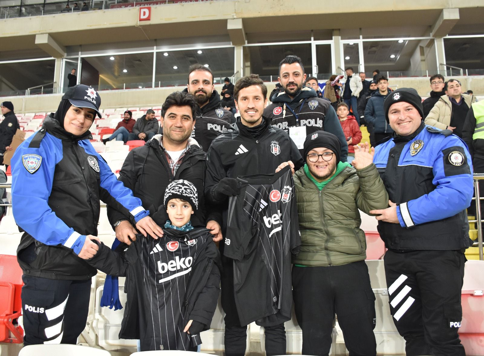 Senin Mutluluğun Bizlerin Gücü Oldu