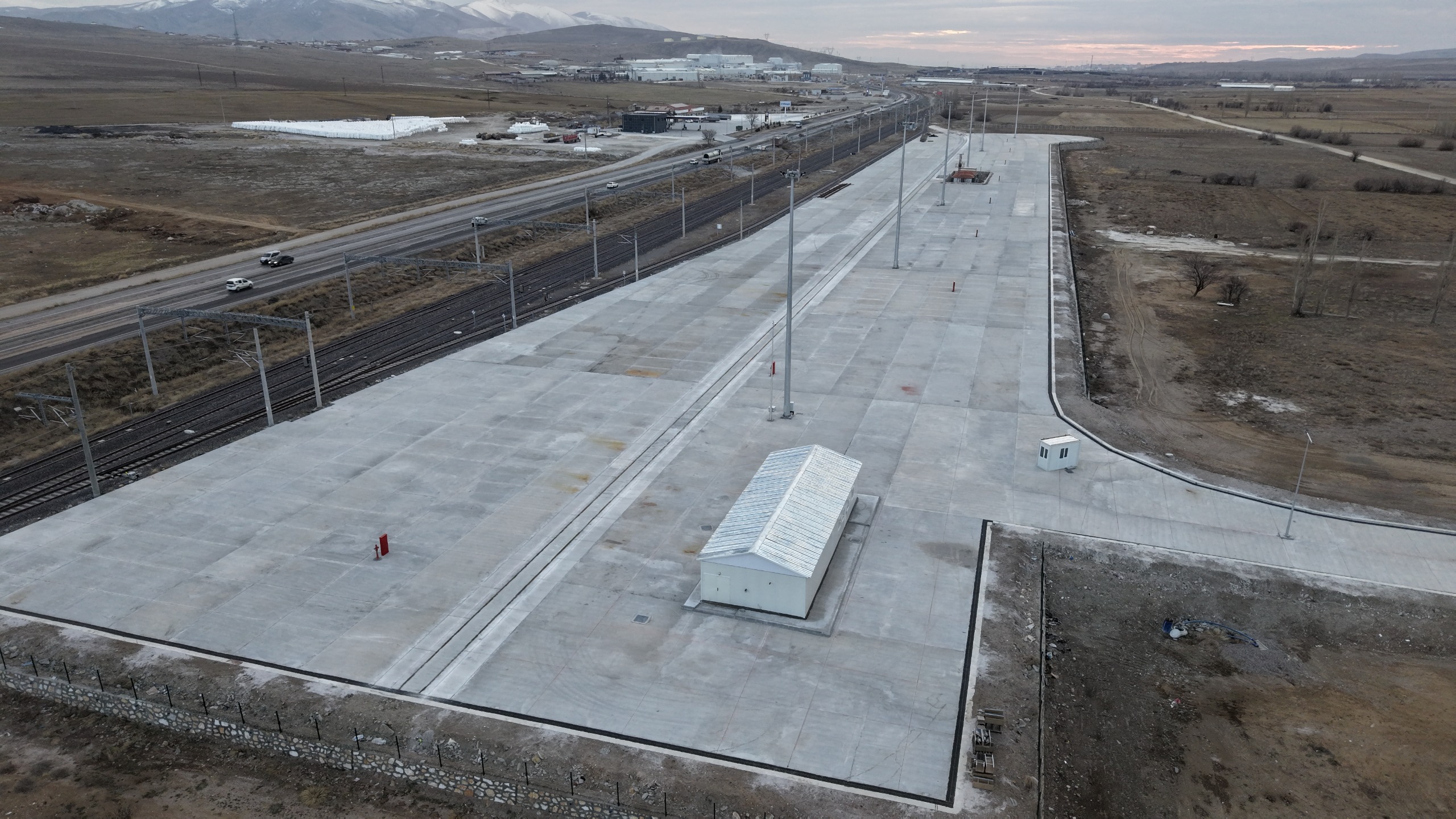 TÜRKİYE’NİN LOJİSTİK GÜCÜ BÜYÜYOR TÜRKİYE’NİN LOJİSTİK GÜCÜ BÜYÜYOR