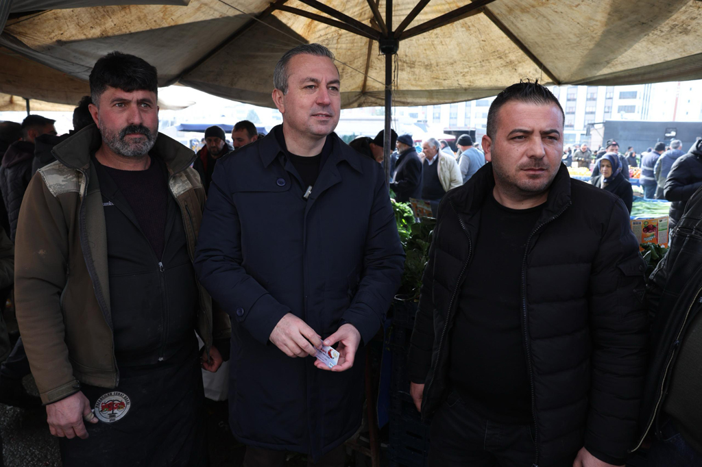 RAMAZAN AYINDA İHTİYAÇ SAHİPLERİNE PAZAR DESTEĞİ