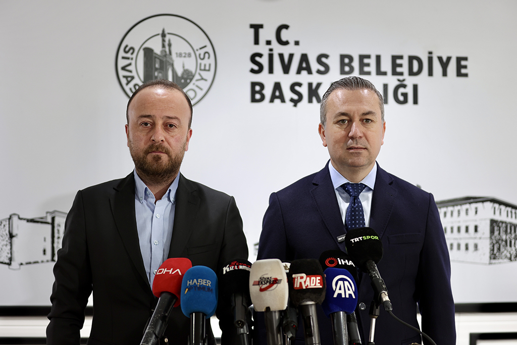 SİVAS BELEDİYESİ’NDEN SİVASSPOR’A BÜYÜK DESTEK; AÇIK OTOPARK GELİRLERİ SİVASSPOR’A AKTARILACAK SİVAS BELEDİYESİ’NDEN SİVASSPOR’A BÜYÜK DESTEK; AÇIK OTOPARK GELİRLERİ SİVASSPOR’A AKTARILACAK