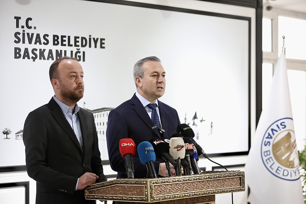 SİVAS BELEDİYESİ’NDEN SİVASSPOR’A BÜYÜK DESTEK; AÇIK OTOPARK GELİRLERİ SİVASSPOR’A AKTARILACAK SİVAS BELEDİYESİ’NDEN SİVASSPOR’A BÜYÜK DESTEK; AÇIK OTOPARK GELİRLERİ SİVASSPOR’A AKTARILACAK