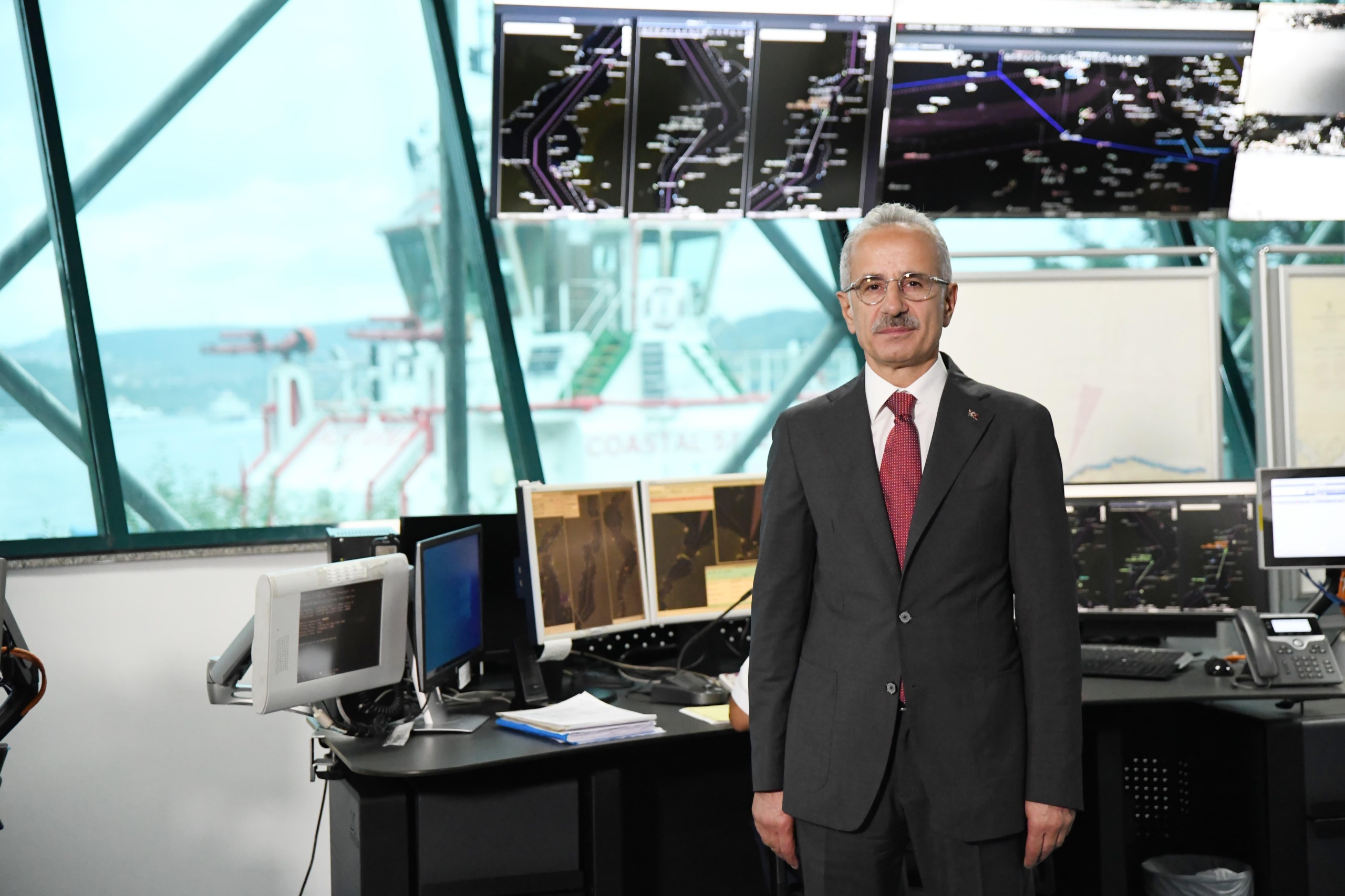 ZÜBEYDE HANIM EĞİTİM VE SERGİ GEMİSİ BUGÜN YENİDEN ZİYARETE AÇILDI