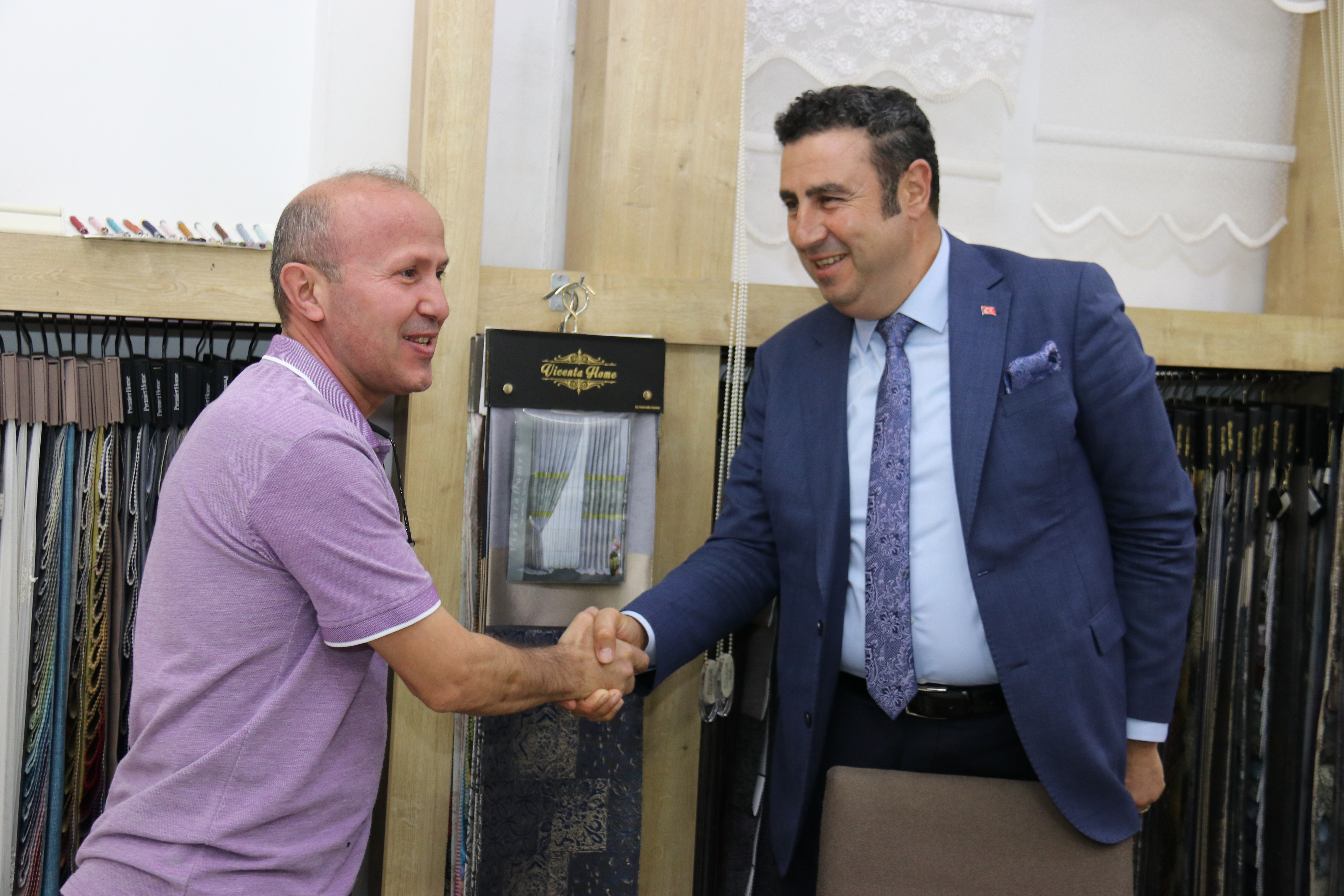 RAMAZAN BAYRAMI ESNAFI HAREKETLENDİRDİ