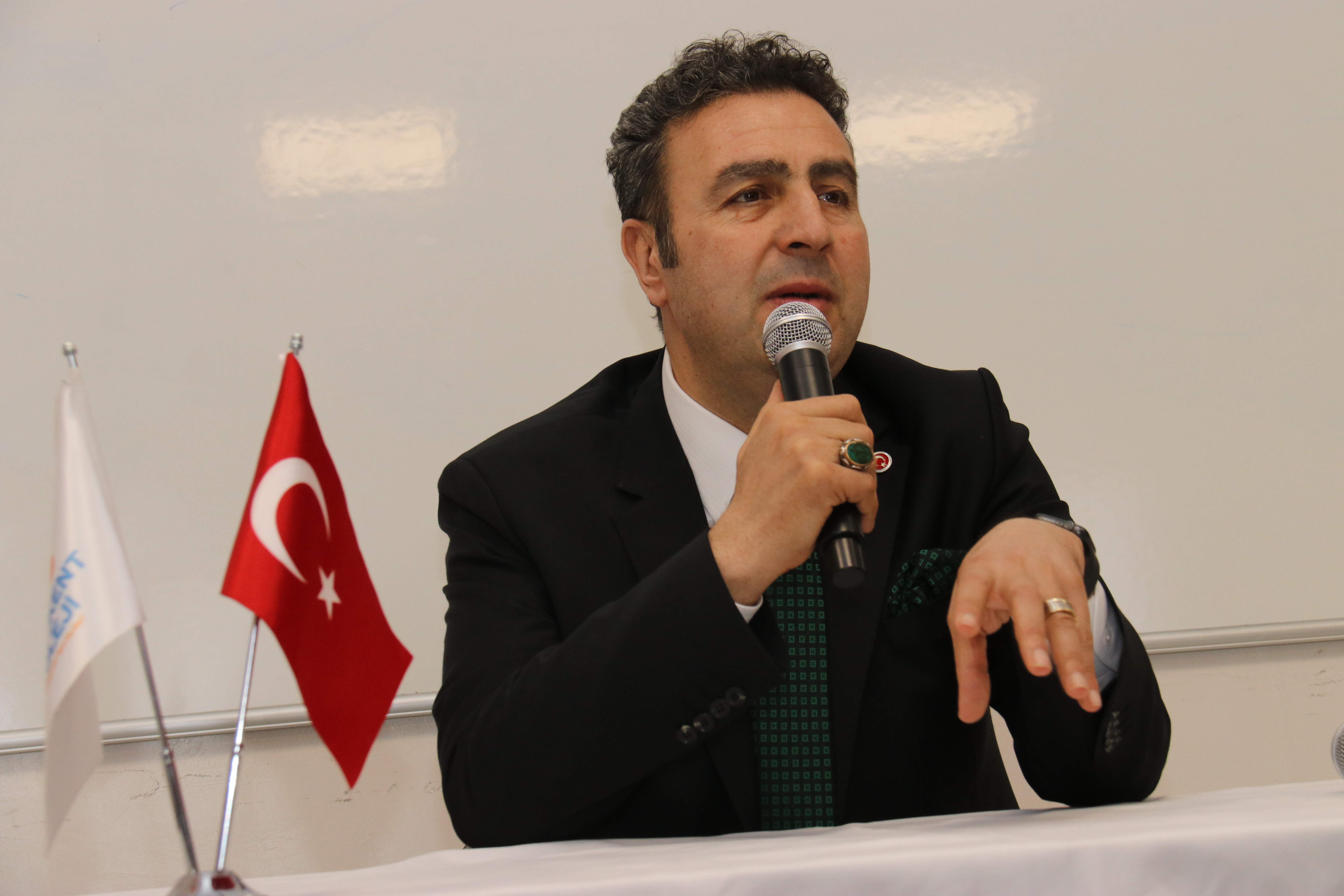 DÜRÜSTLÜKTEN TAVİZ VERMEYİN