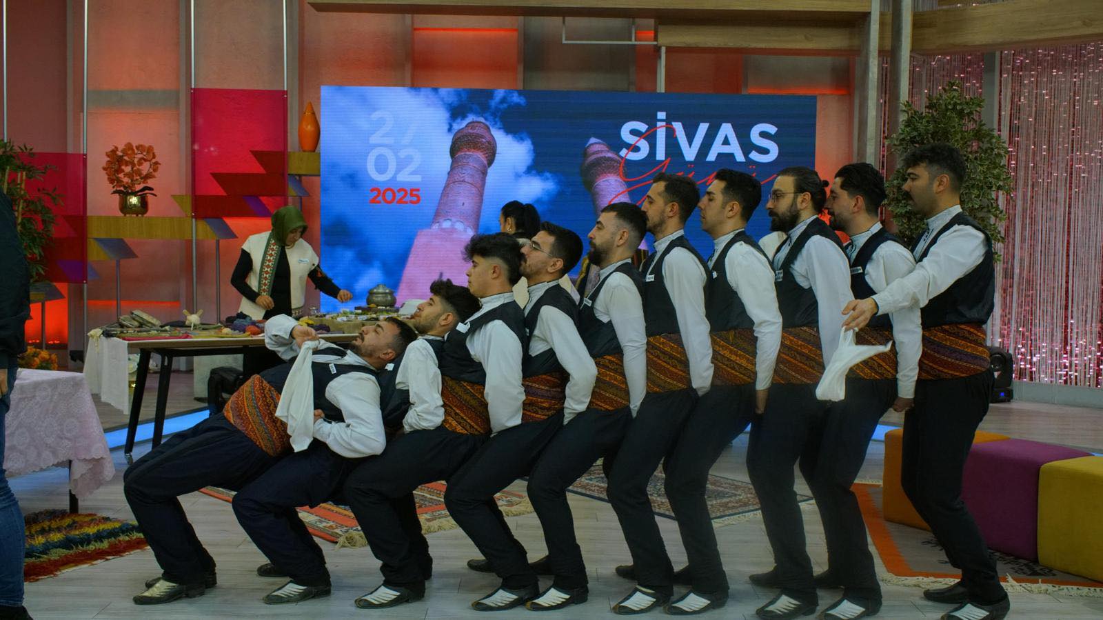 Alişan ile Hayata Gülümse'de Sivas tanıtıldı Alişan ile Hayata Gülümse'de Sivas tanıtıldı