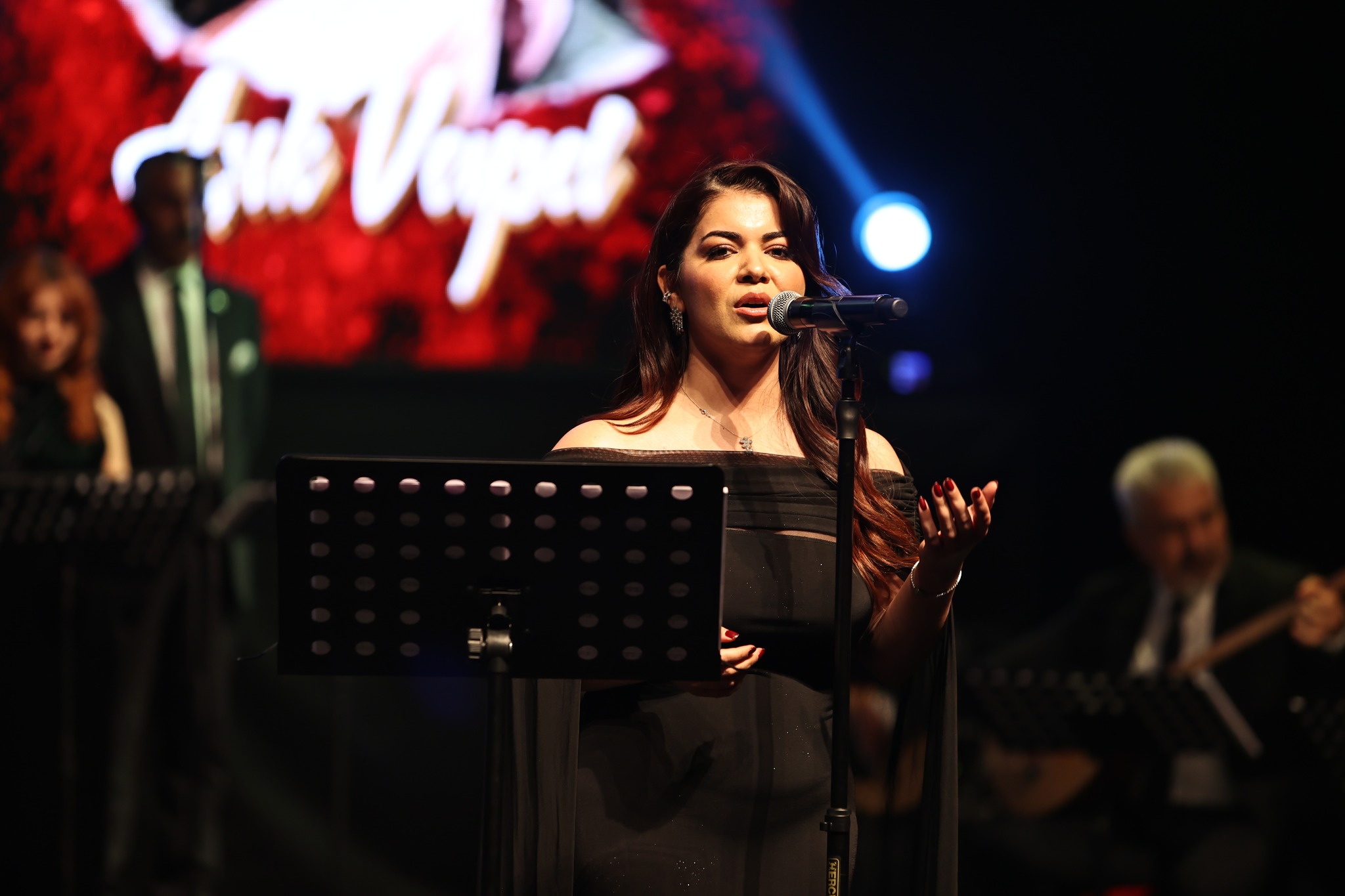 Aşık Veysel, Türküleriyle Anıldı