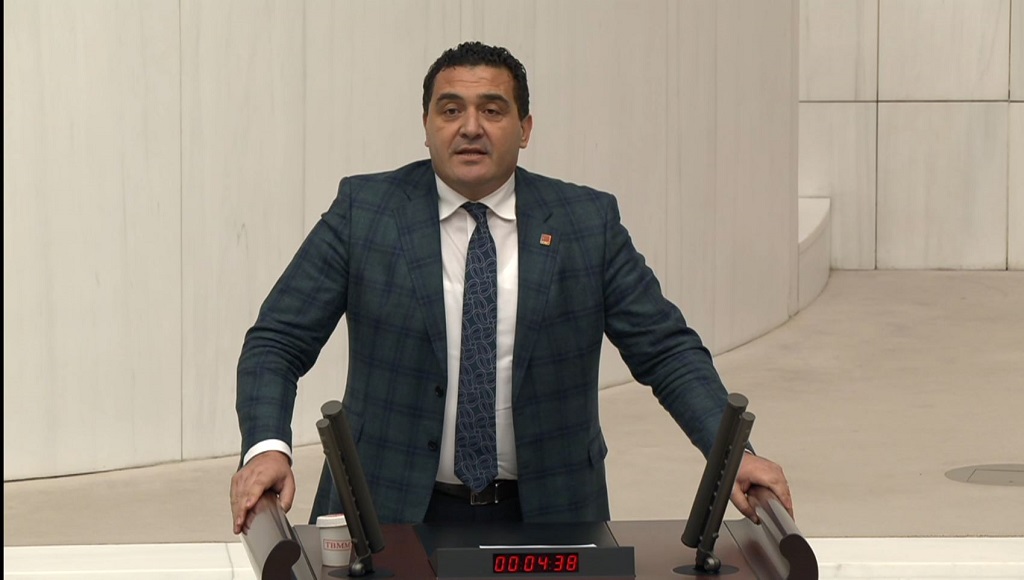 KARASU: “GETİRİN SANDIĞI KİM MERT KİM NAMERT GÖRELİM!”