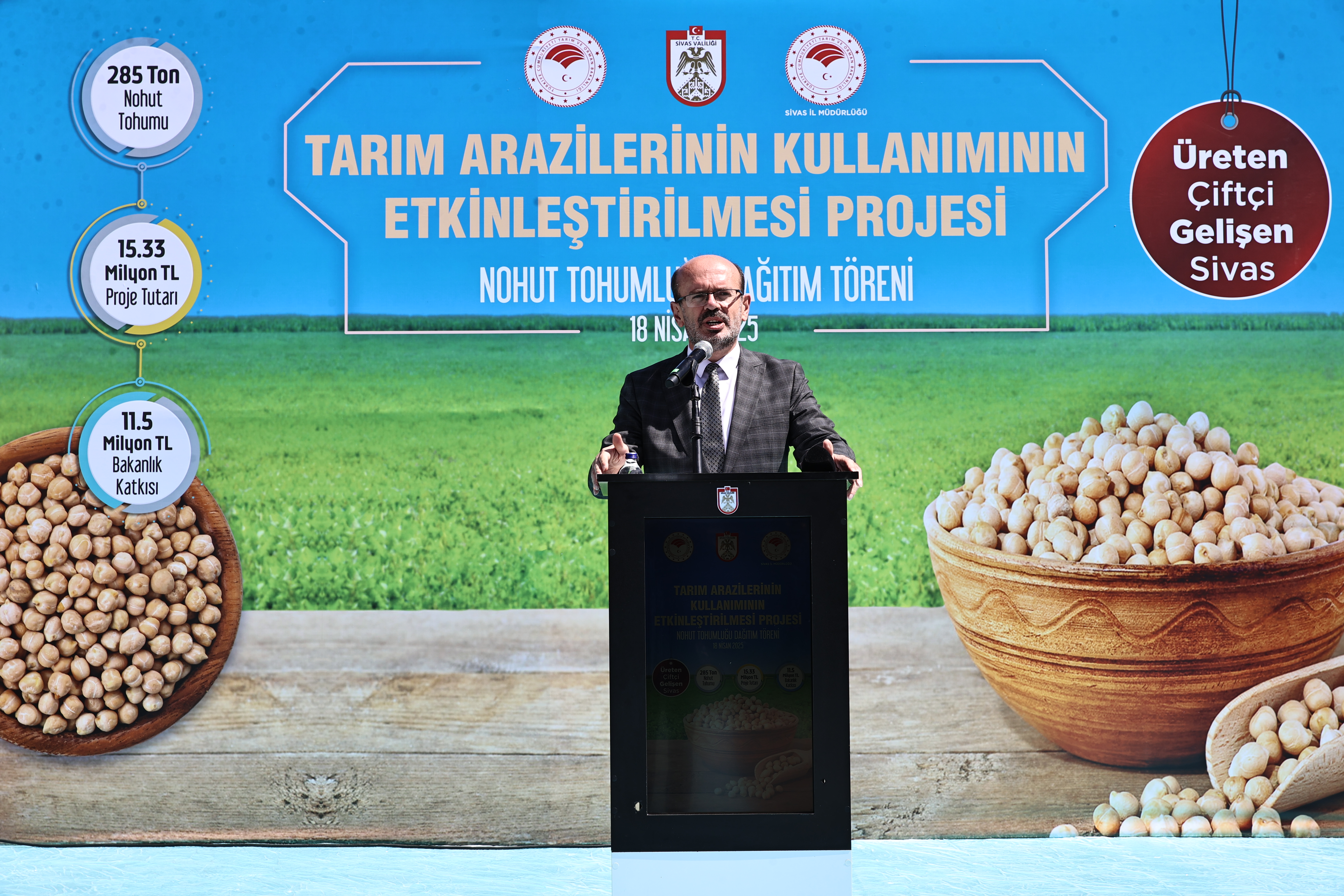 285 Ton Nohut Tohumu Dağıtımı Yapıldı