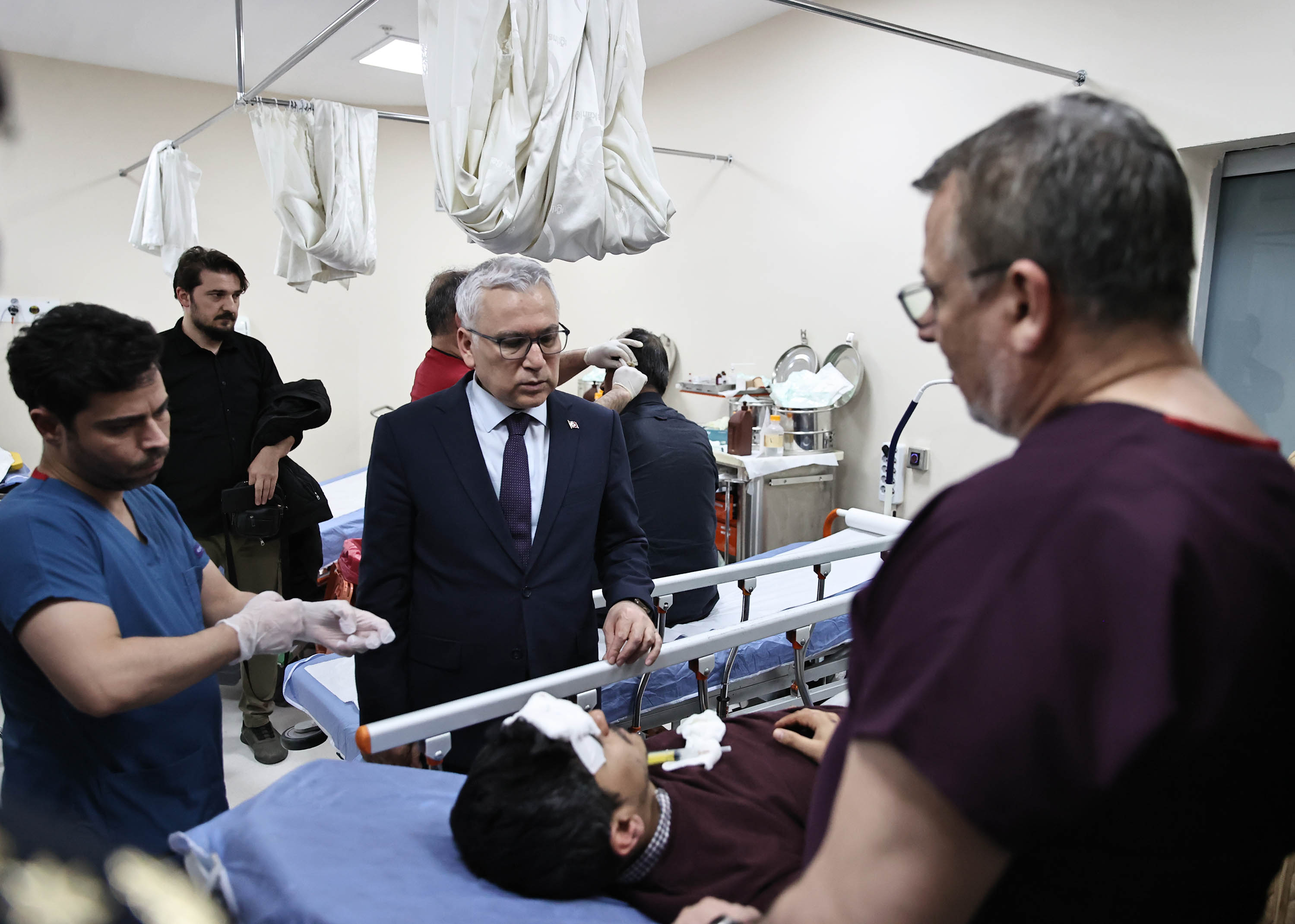 Vali Yılmaz Şimşek, Kaza Yerinde İncelemelerde Bulundu