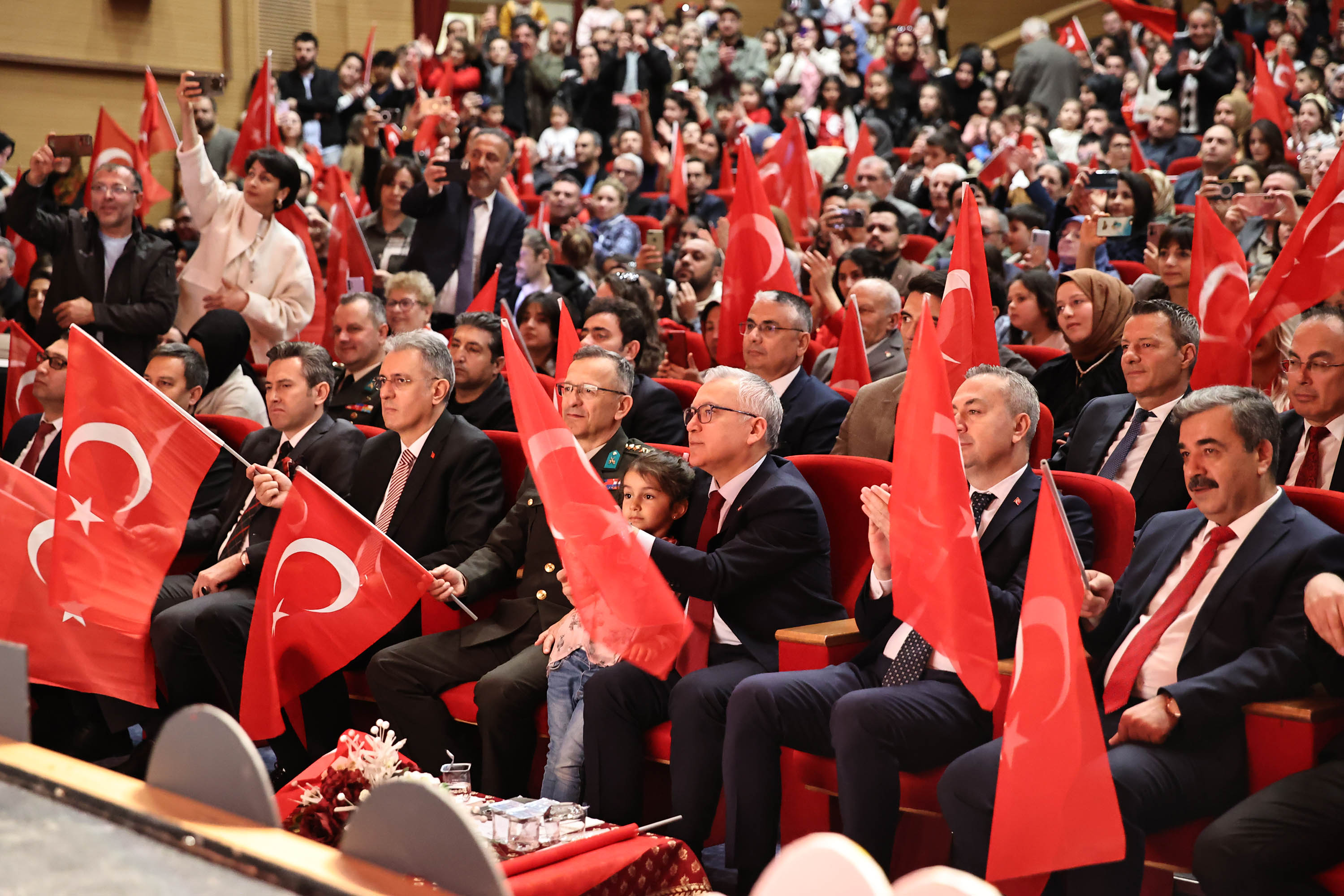 Sivas'ta 23 Nisan Coşkusu