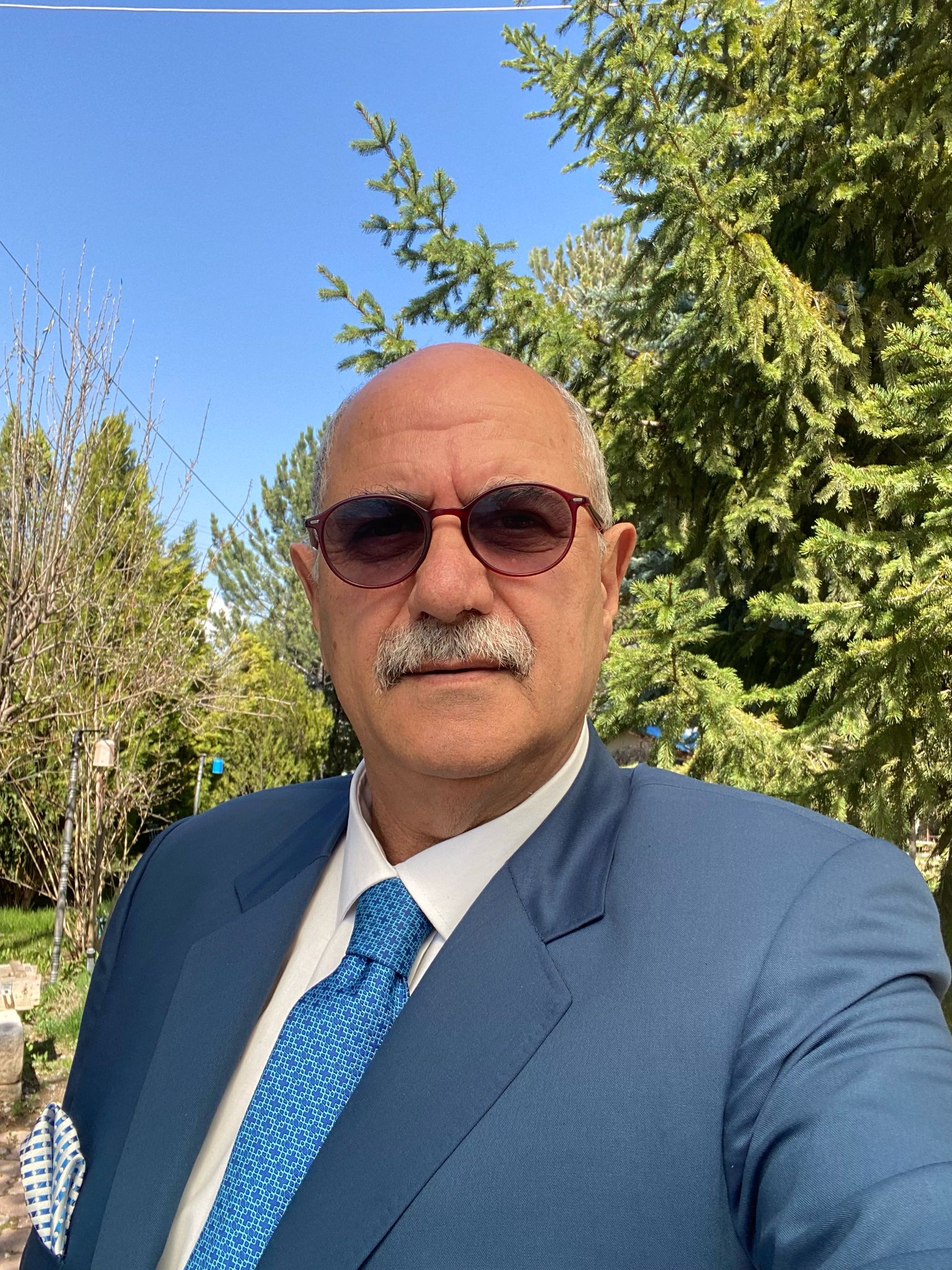 ÇOCUKLARIMIZ GELECEĞİ UMUTLA BAKMALI