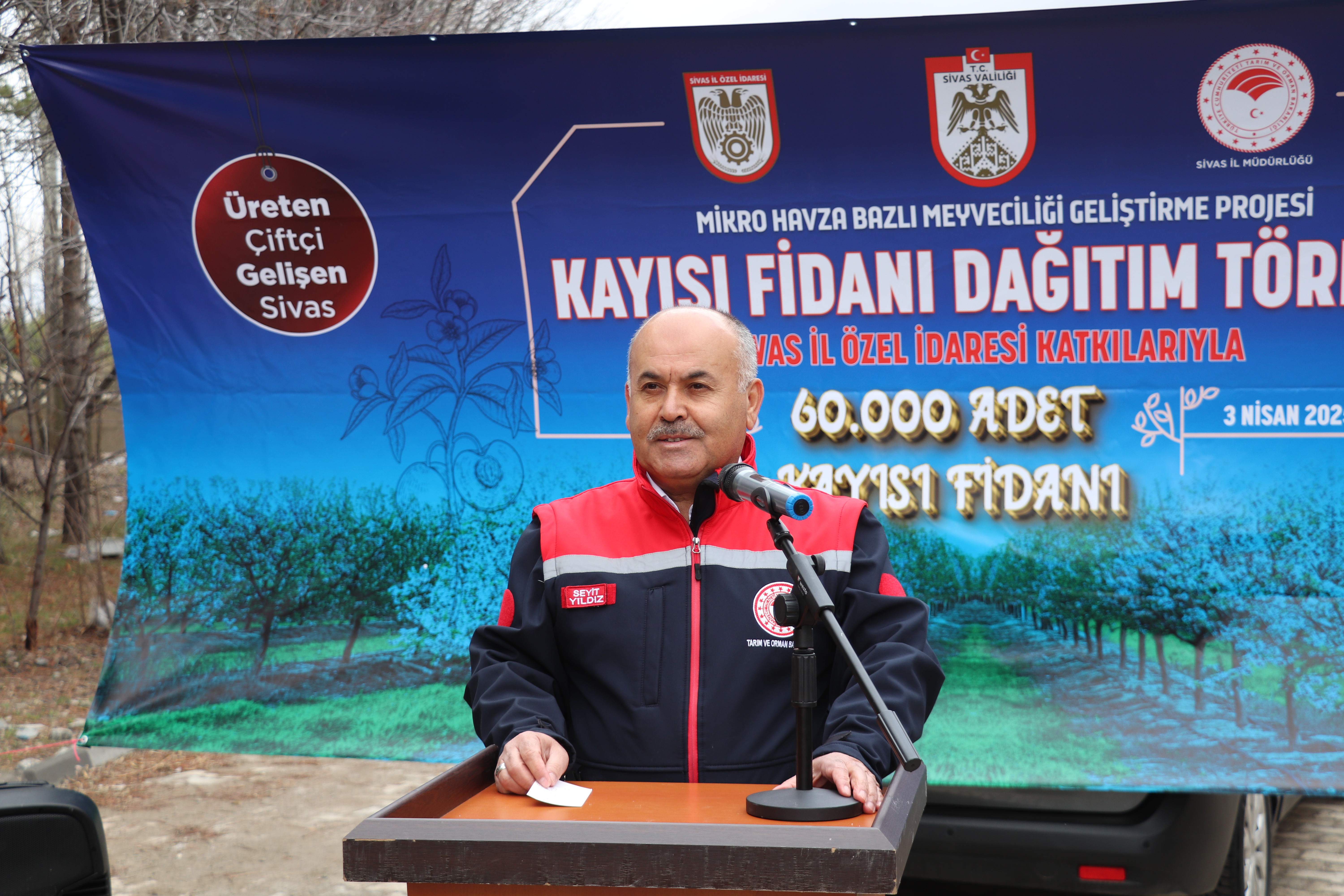 Kangal İlçemizde Kayısı Fidanları Üreticilerimizle Buluştu