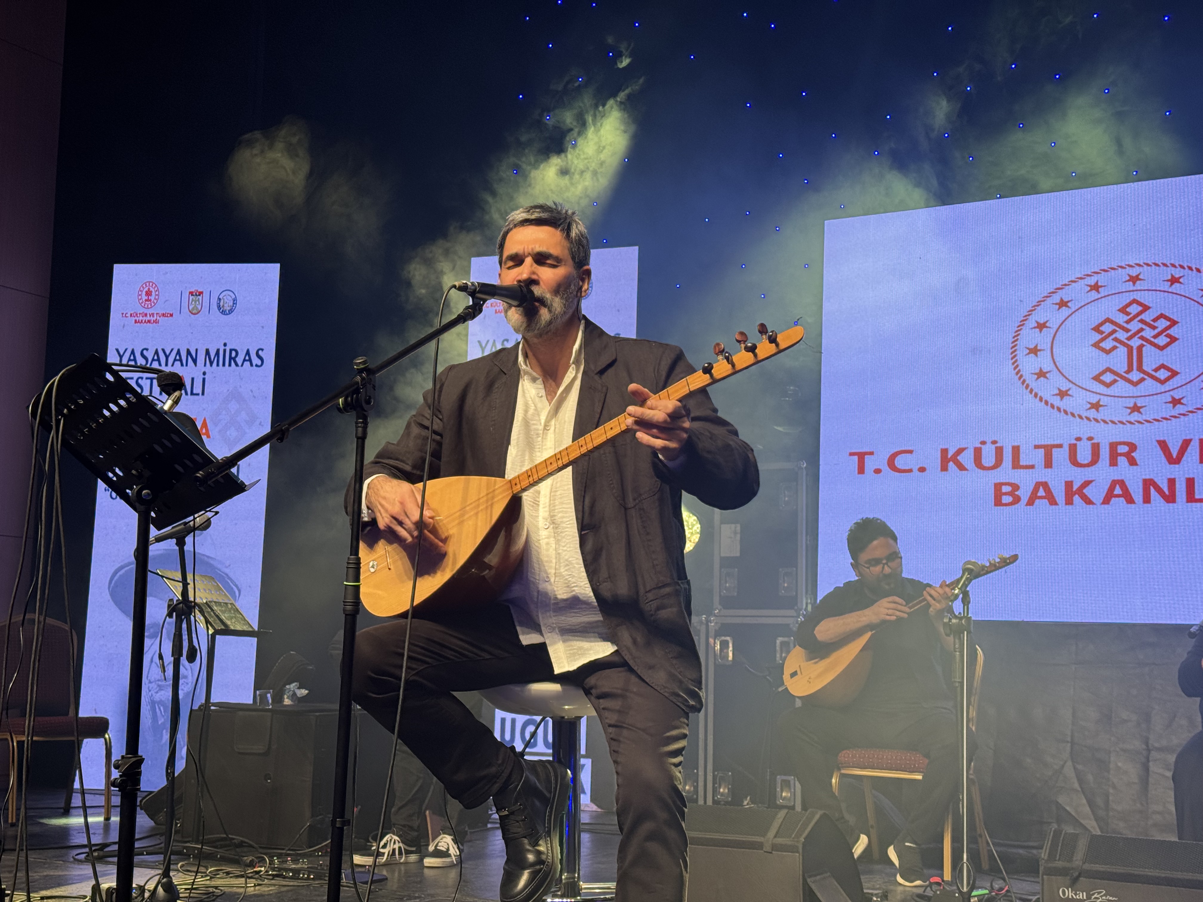 SİVAS YAŞAYAN MİRAS FESTİVALİ ZİYARETÇİLERİN YOĞUN İLGİSİYLE DEVAM EDİYOR SİVAS YAŞAYAN MİRAS FESTİVALİ ZİYARETÇİLERİN YOĞUN İLGİSİYLE DEVAM EDİYOR