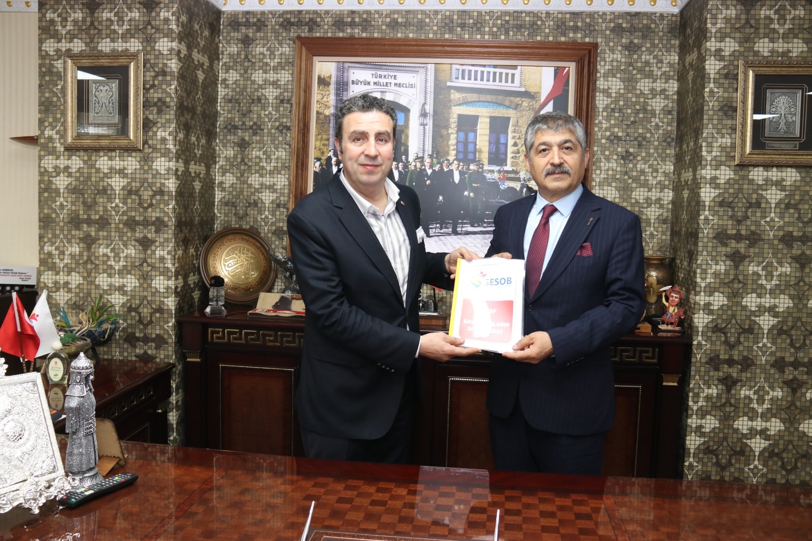 ESNAFIN SORUNLARI ANAHTAR PARTİ BAŞKANINA İLETTİ ESNAFIN SORUNLARI ANAHTAR PARTİ BAŞKANINA İLETTİ