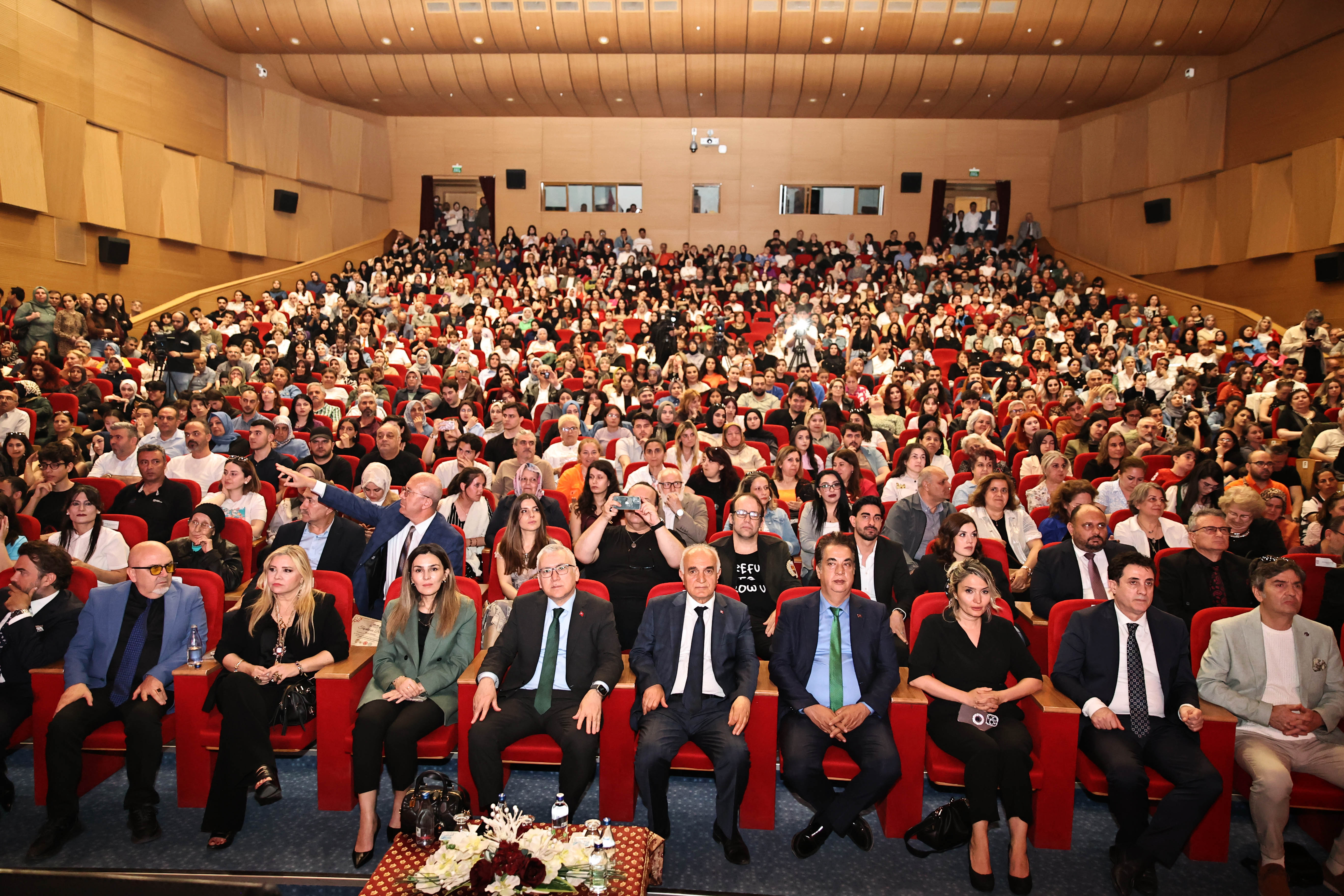Yeşilçam'da Orhan Gencebay Şarkıları
