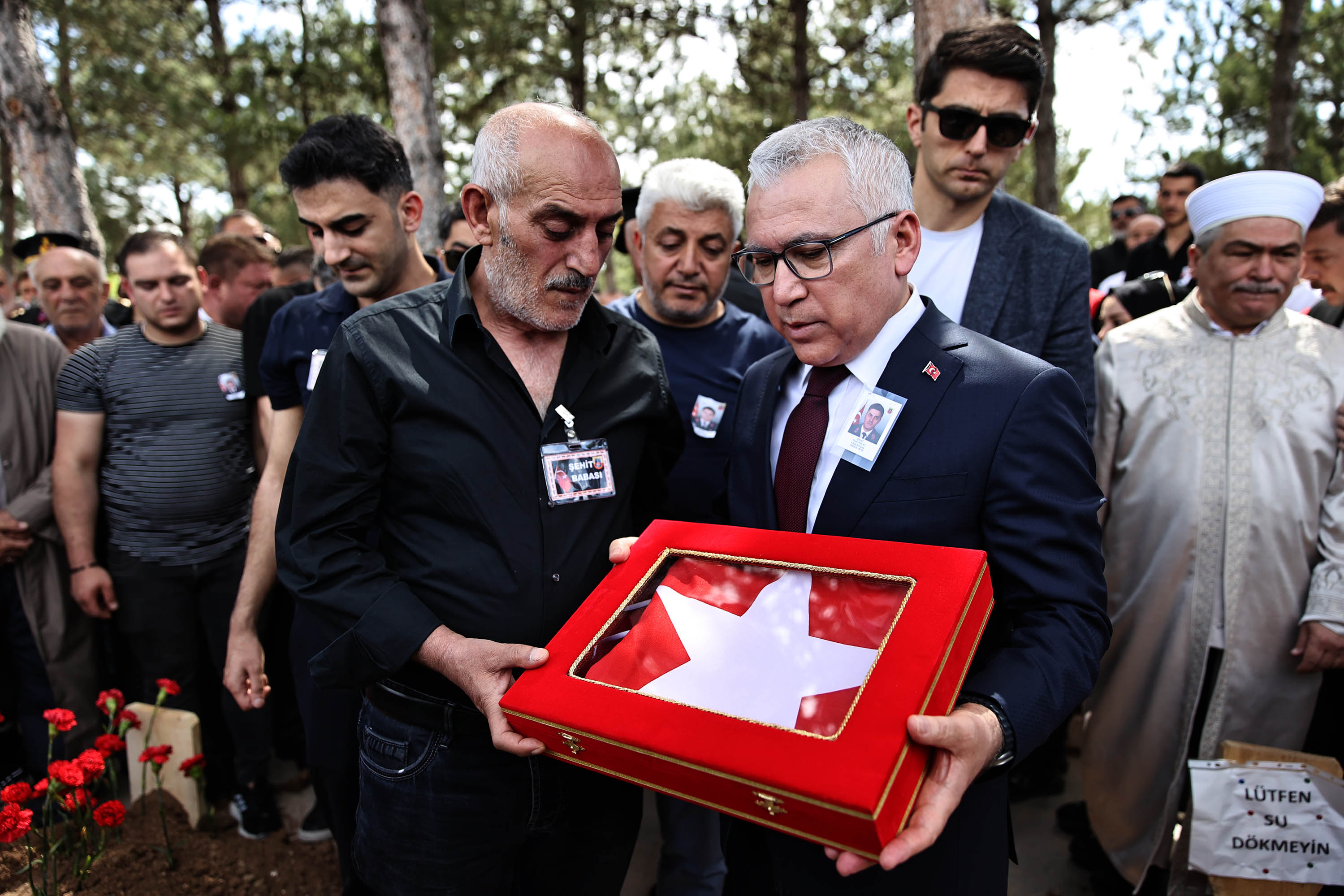 Şehit Emre Polat, Son Yolculuğuna Uğurlandı Şehit Emre Polat, Son Yolculuğuna Uğurlandı
