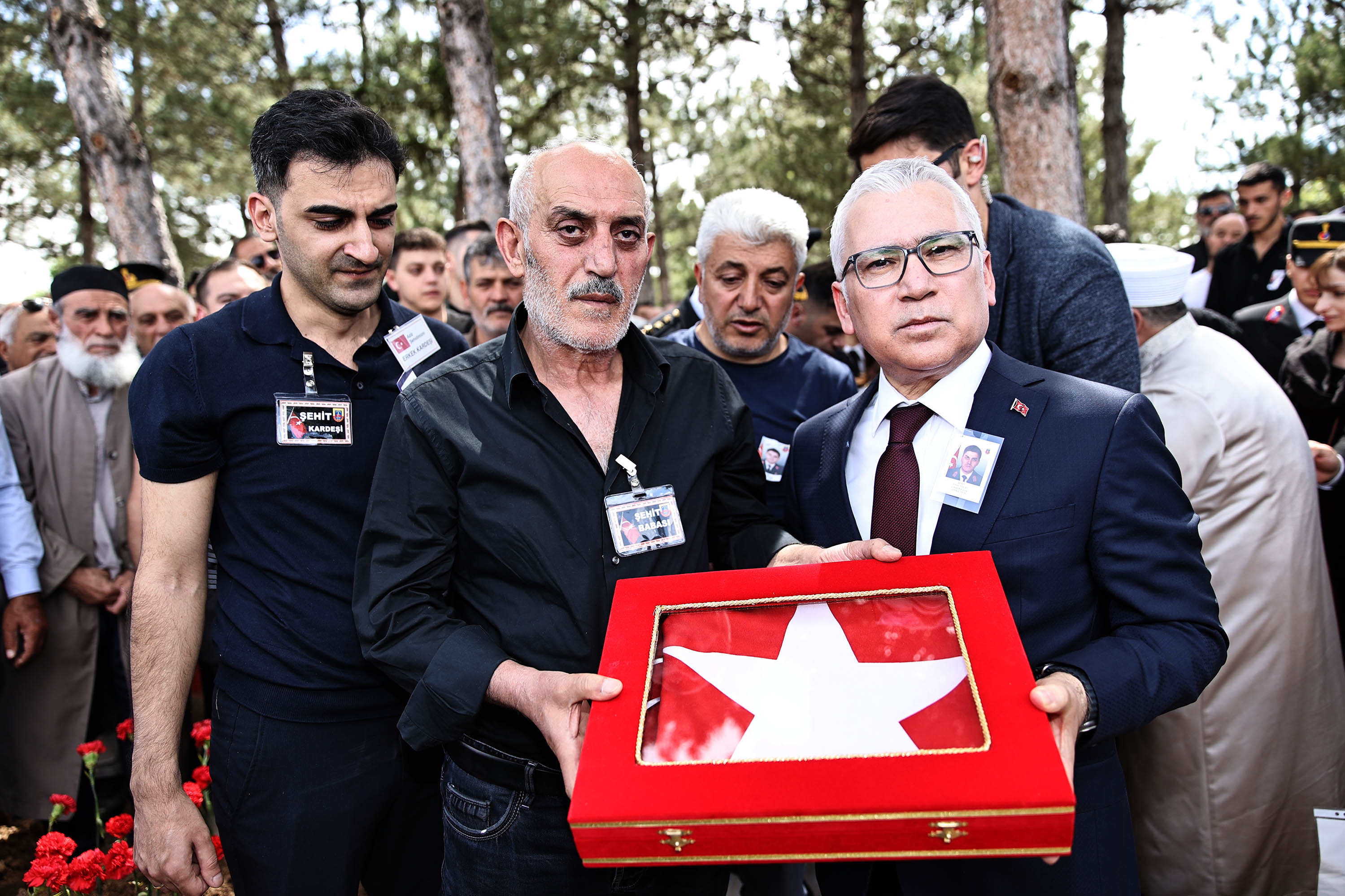 Şehit Emre Polat, Son Yolculuğuna Uğurlandı Şehit Emre Polat, Son Yolculuğuna Uğurlandı