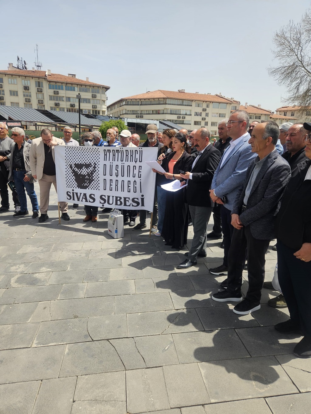 PAROLAMIZ TEKTİR VE DEĞİŞMEZ YA İSTİKLÂL YA ÖLÜM PAROLAMIZ TEKTİR VE DEĞİŞMEZ YA İSTİKLÂL YA ÖLÜM