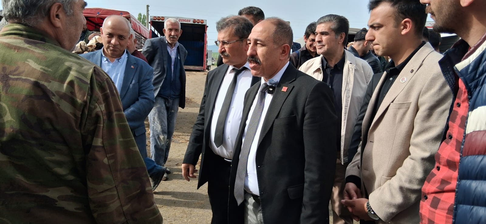 Şarkışla Hayvan Pazarı Yalnız Bırakılamaz Şarkışla Hayvan Pazarı Yalnız Bırakılamaz