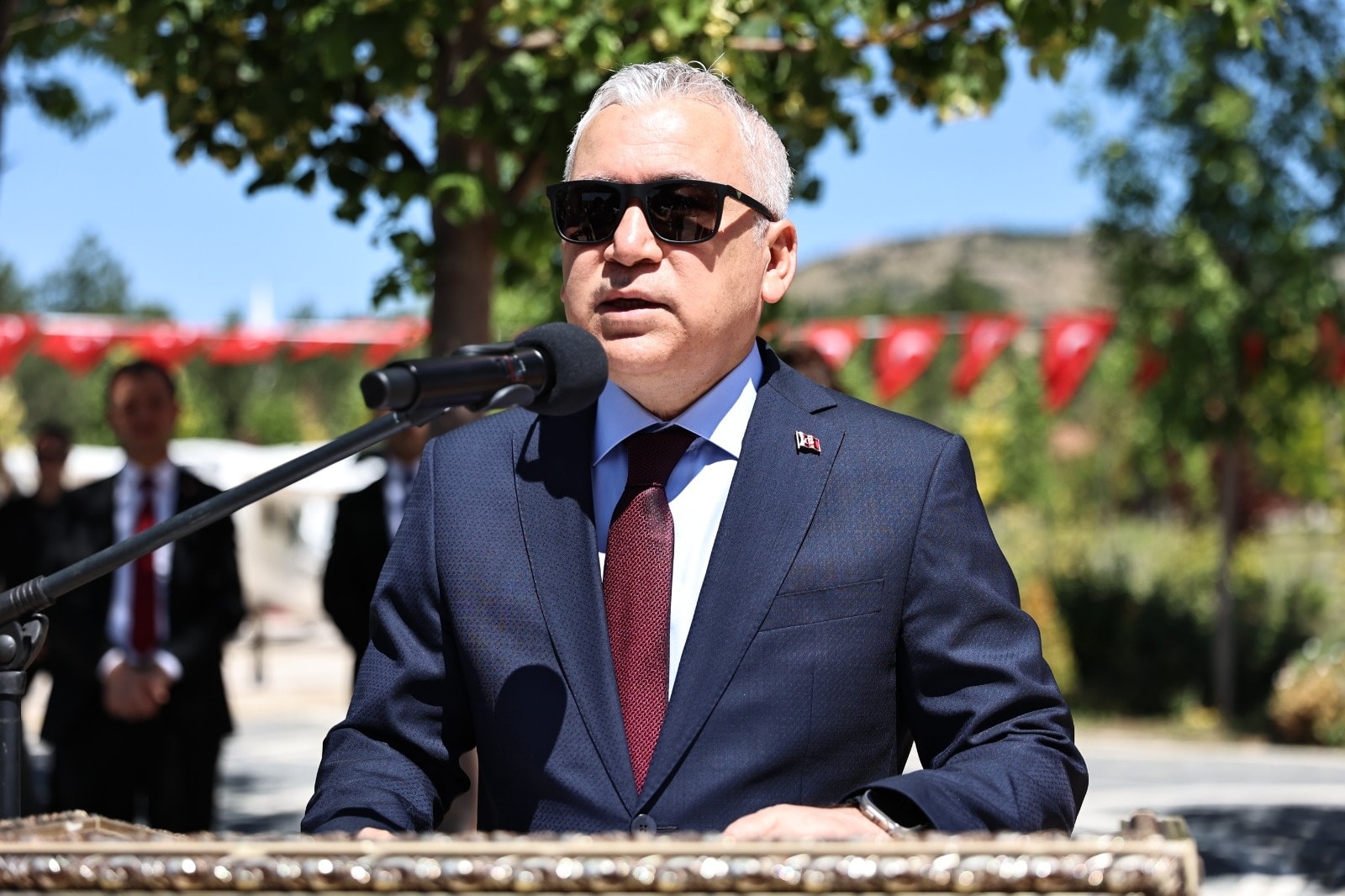 Mustafa Kemal Atatürk'ün, Sivas'a ilk teşriflerinin 106'ncı yıl dönümü, düzenlenen törenle kutlandı. Mustafa Kemal Atatürk'ün, Sivas'a ilk teşriflerinin 106'ncı yıl dönümü, düzenlenen törenle kutlandı.