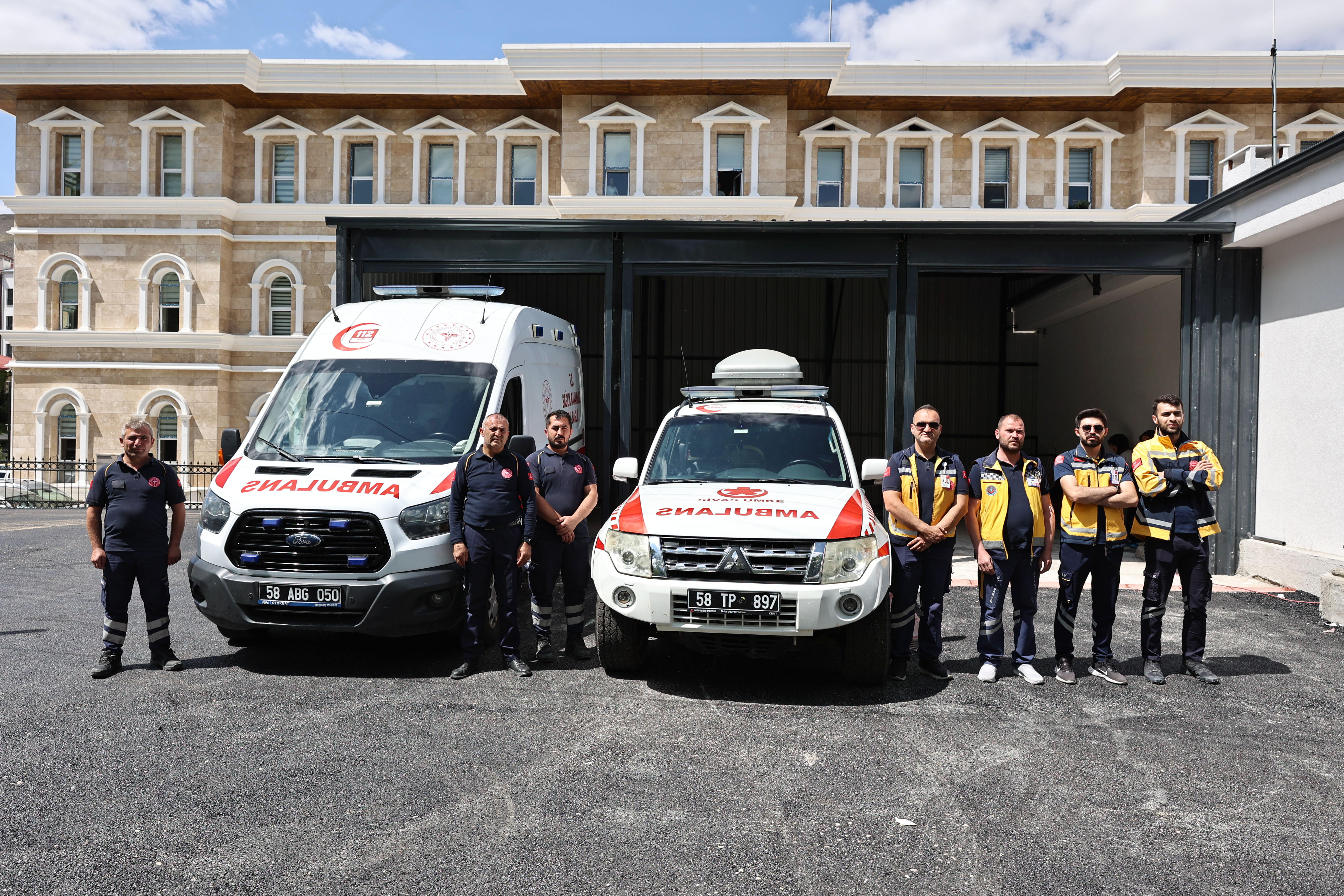 Gürün’de Acil Sağlık Hizmetleri İstasyonu Hizmete Girdi Gürün’de Acil Sağlık Hizmetleri İstasyonu Hizmete Girdi