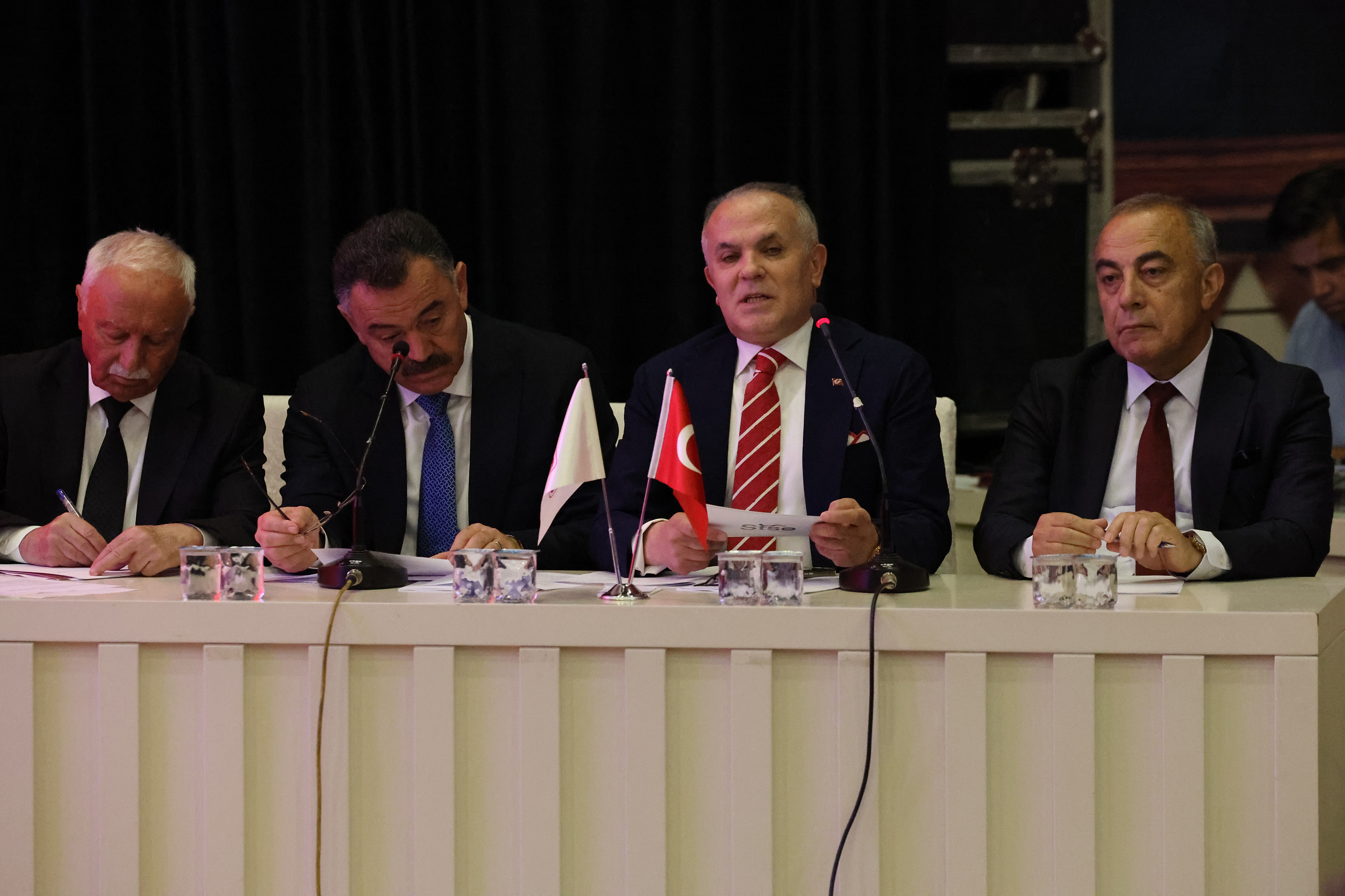 Sivassspor Kulübünün 20. Başkanı Gökhan Karagöl Oldu Sivassspor Kulübünün 20. Başkanı Gökhan Karagöl Oldu