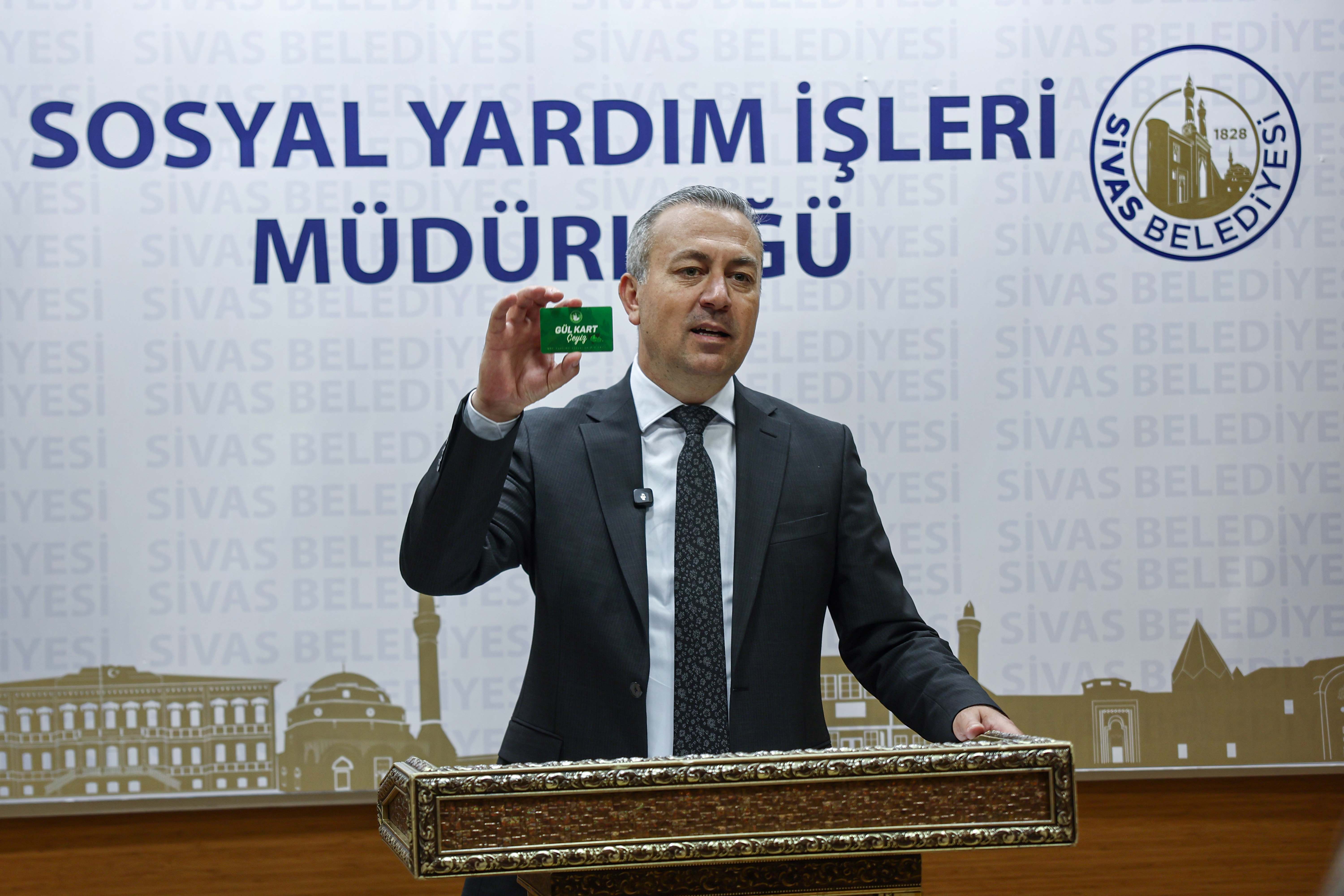 SİVAS BELEDİYESİ’NDEN YENİ EVLENEN ÇİFTLERE 20 BİN TL DESTEK