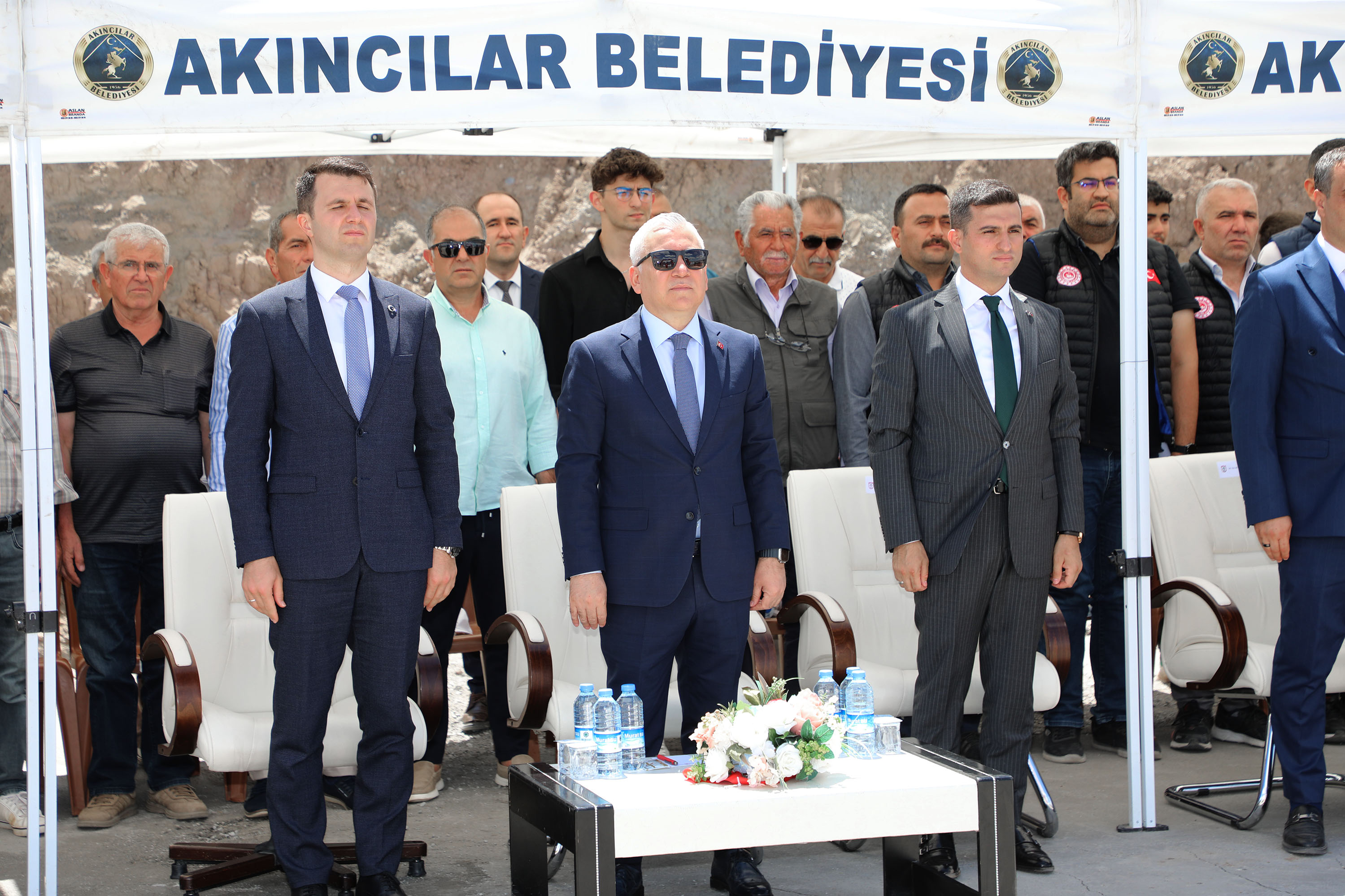 Vali Yılmaz Şimşek, Akıncılar'ı Ziyaret Etti Vali Yılmaz Şimşek, Akıncılar'ı Ziyaret Etti