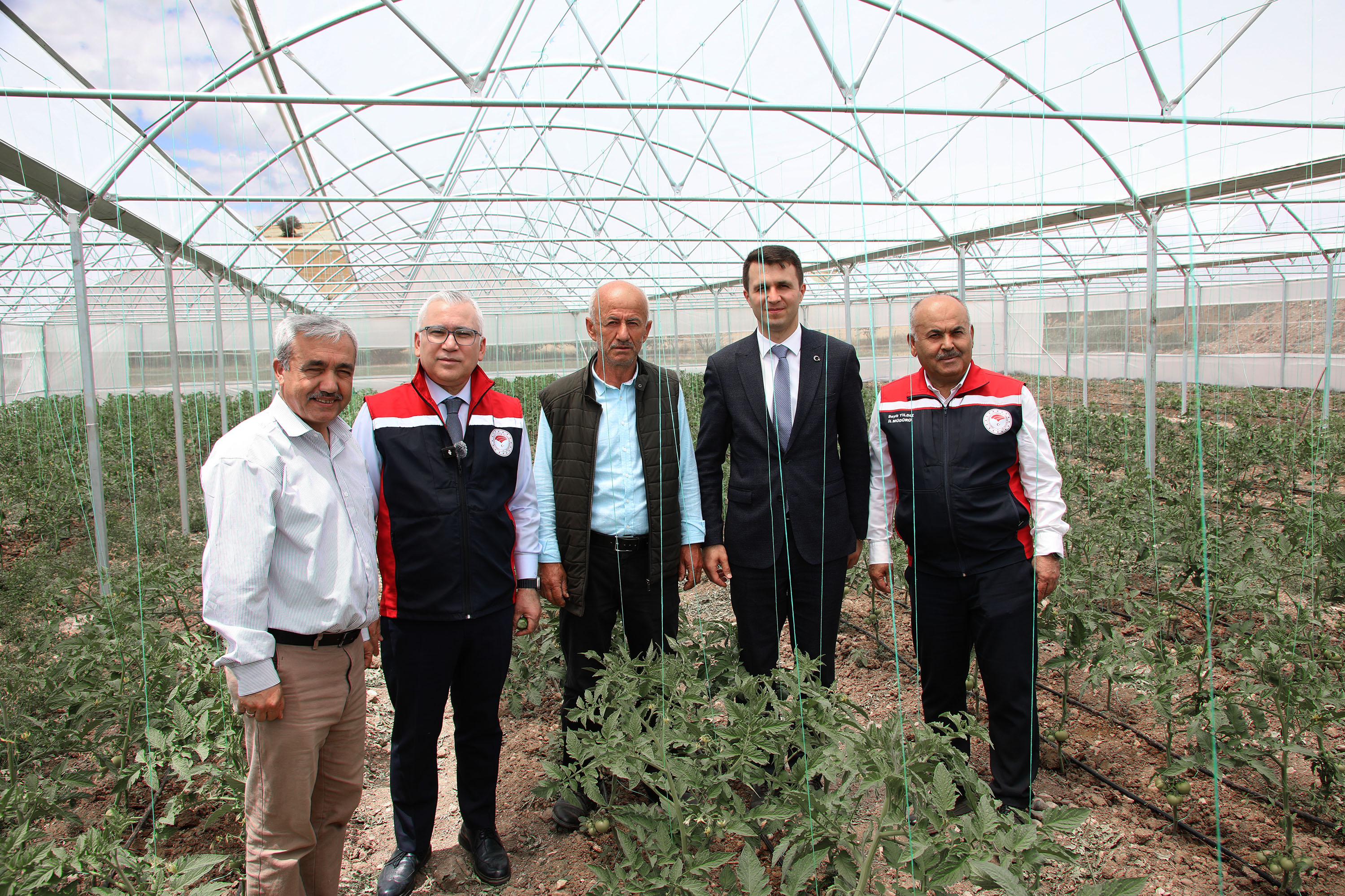 Vali Yılmaz Şimşek, Akıncılar'ı Ziyaret Etti Vali Yılmaz Şimşek, Akıncılar'ı Ziyaret Etti