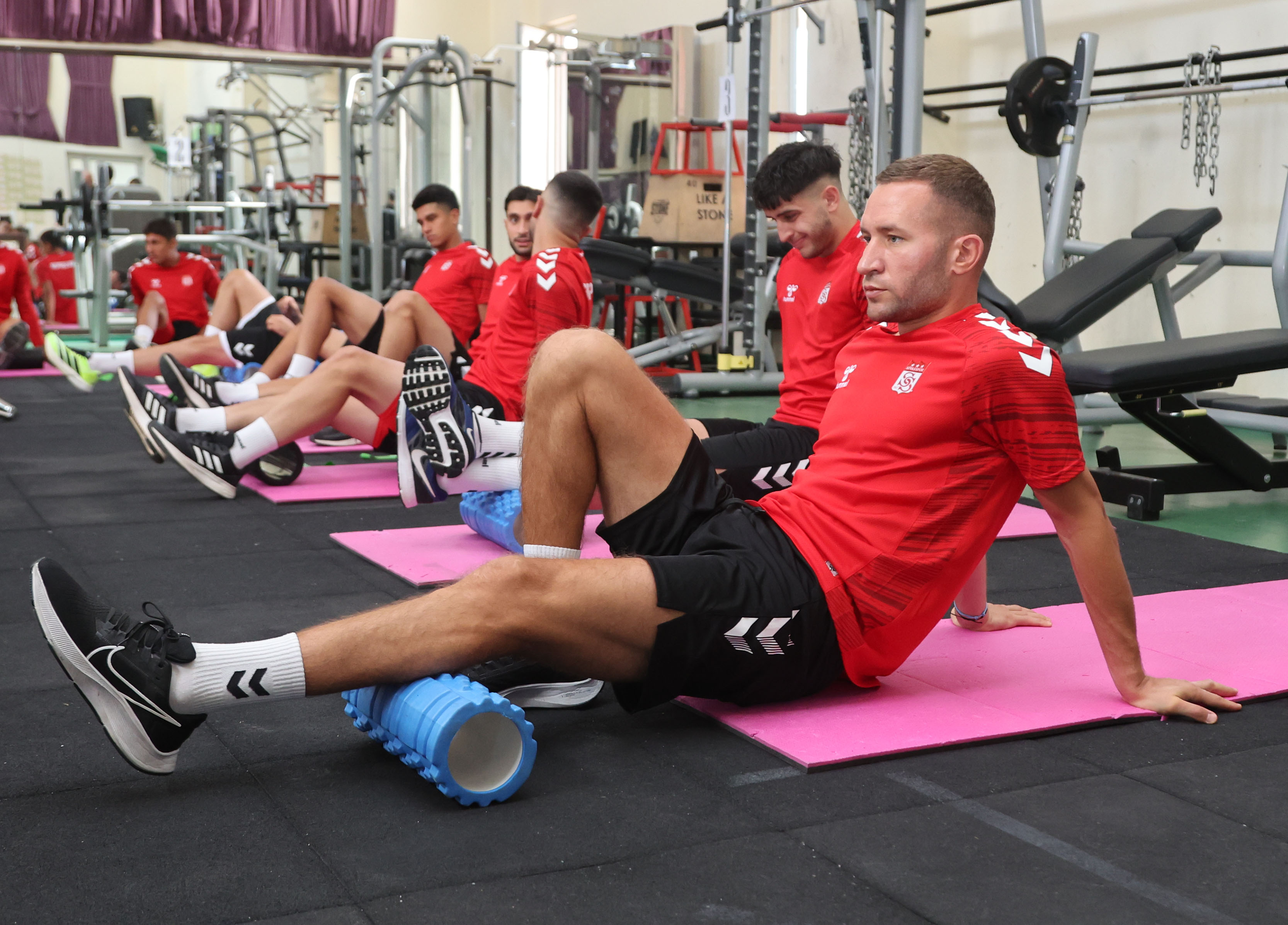 Takım Fitness Salonunda ve Sahada Çalıştı