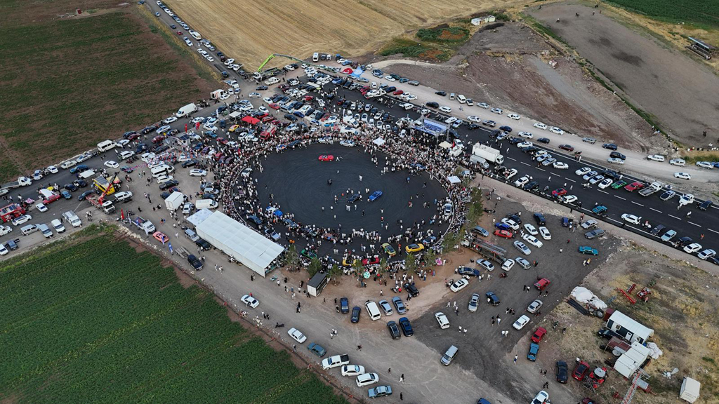 DRİFT ALANI COŞKULU BİR TÖRENLE HİZMETE AÇILDI DRİFT ALANI COŞKULU BİR TÖRENLE HİZMETE AÇILDI