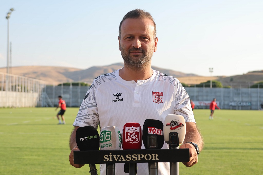 Osman Zeki Korkmaz: Taraftarımızın Takımı Motive Etmesi Çok Değerli