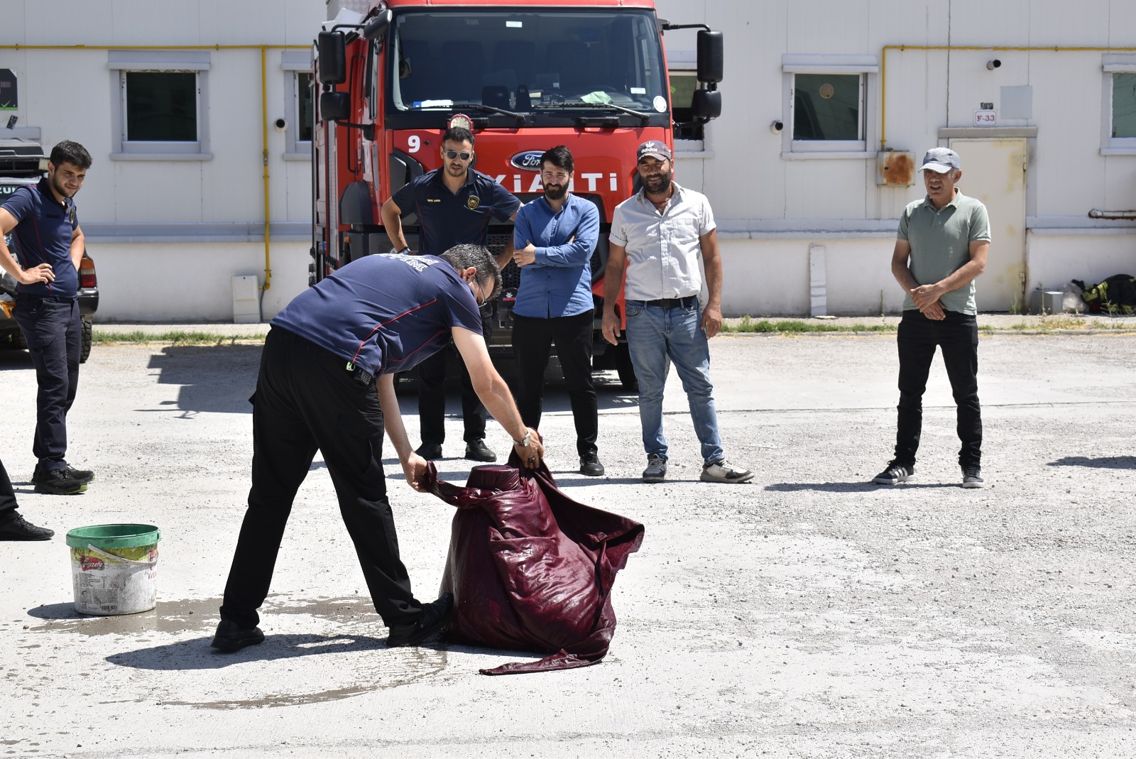 SİVAS OSB PERSONELİNE İTFAİYE EĞİTİMİ VE TATBİKATI