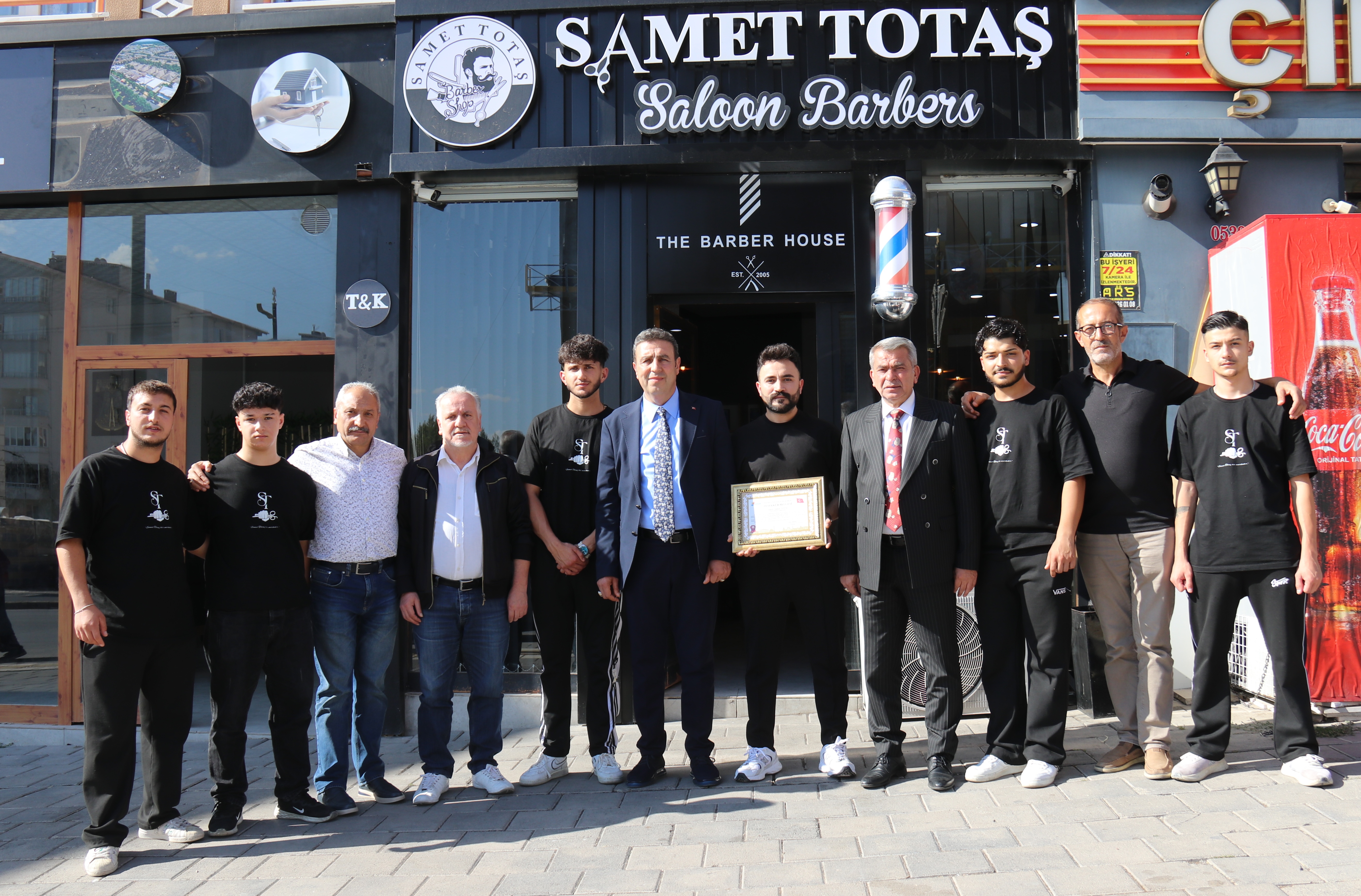 DUYARLI ESNAF TEŞEKKÜR BELGESİ İLE ÖDÜLLENDİRİLDİ