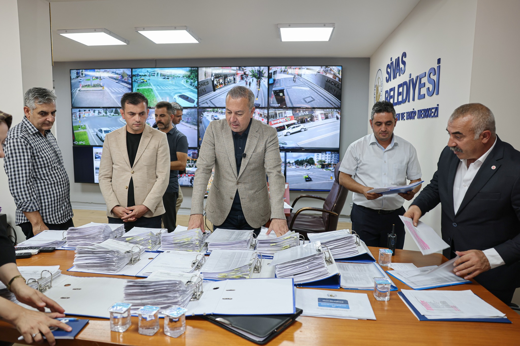 Daha temiz, düzenli ve güvenli bir şehir için 610 farklı noktadan Zabıta Müdürlüğü Sivas'ı takip ediyor