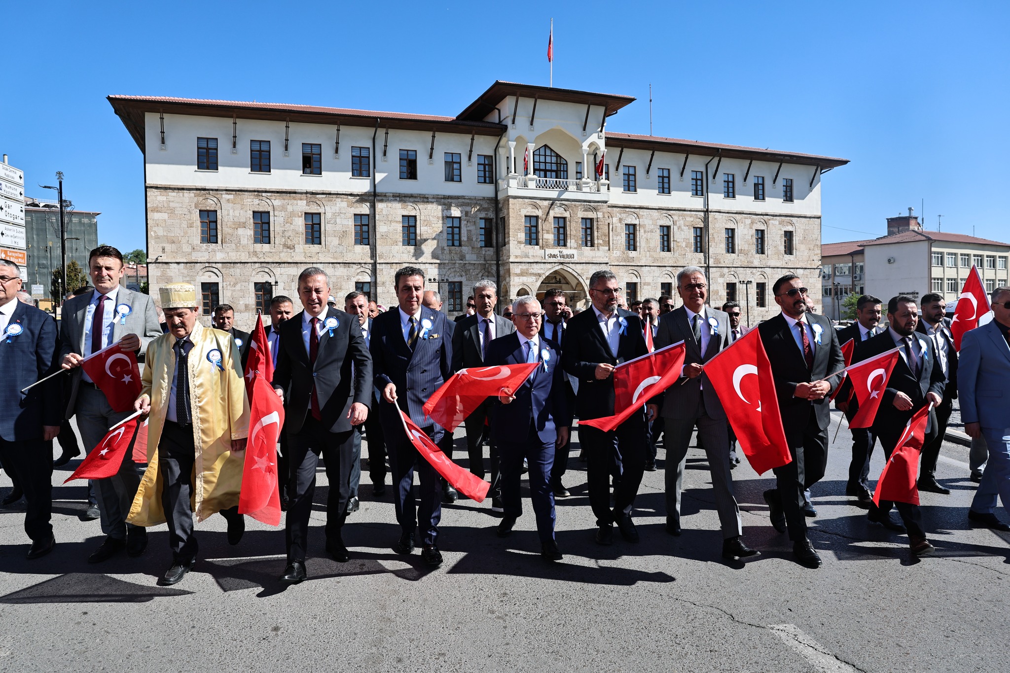 Yılın Ahisi Adem Uzun oldu